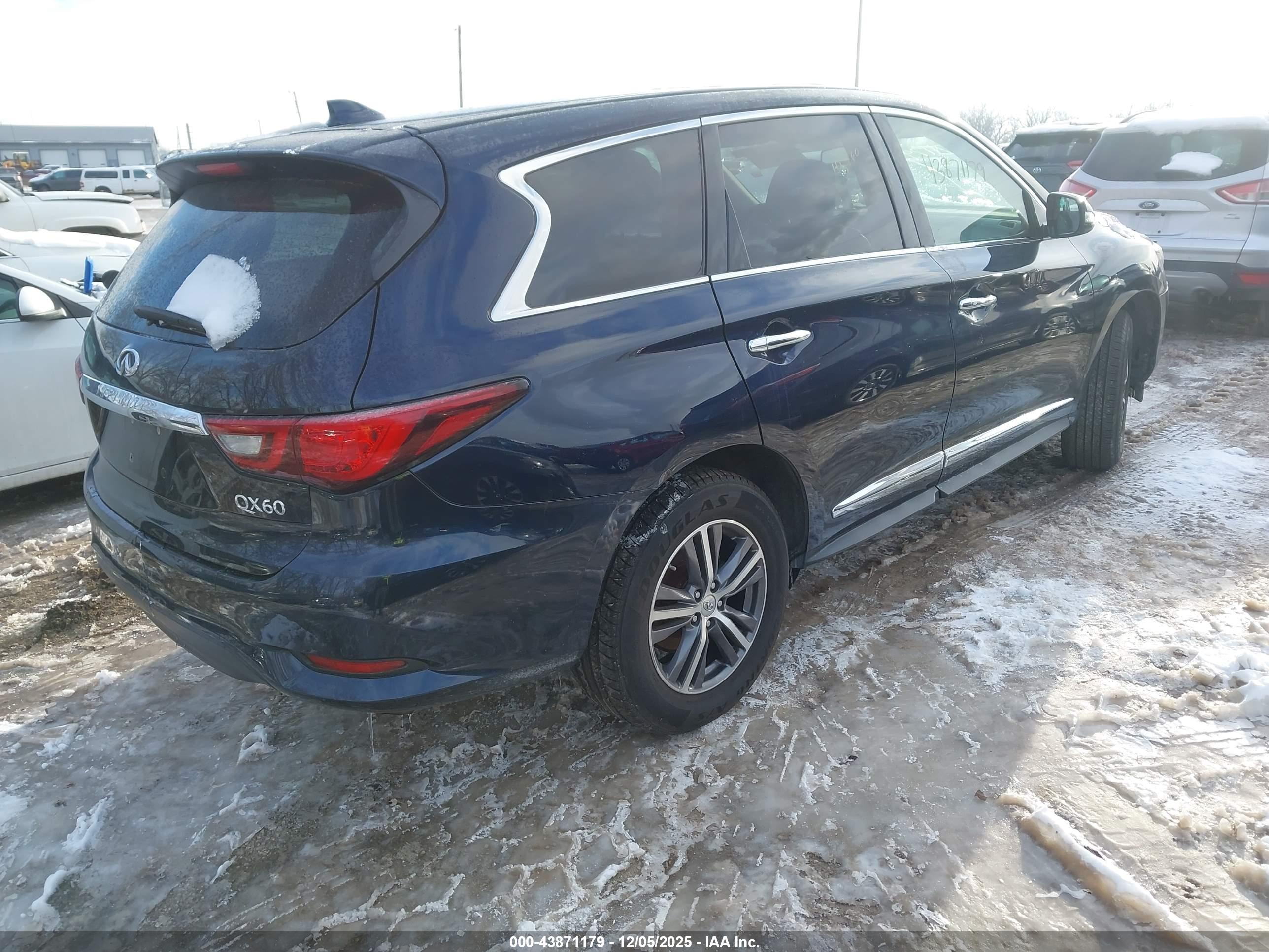 INFINITI QX60 image 4
