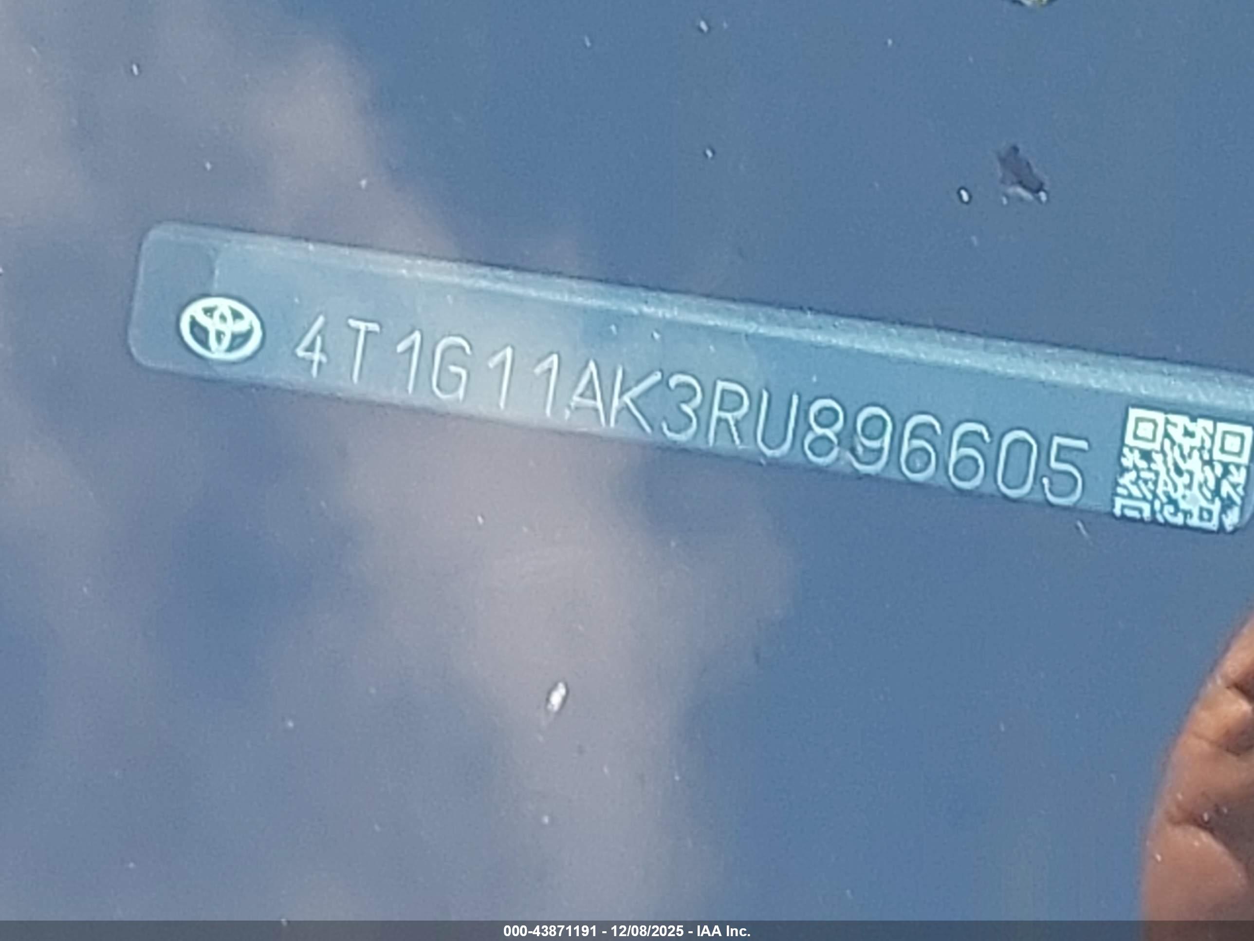 TOYOTA CAMRY image 9
