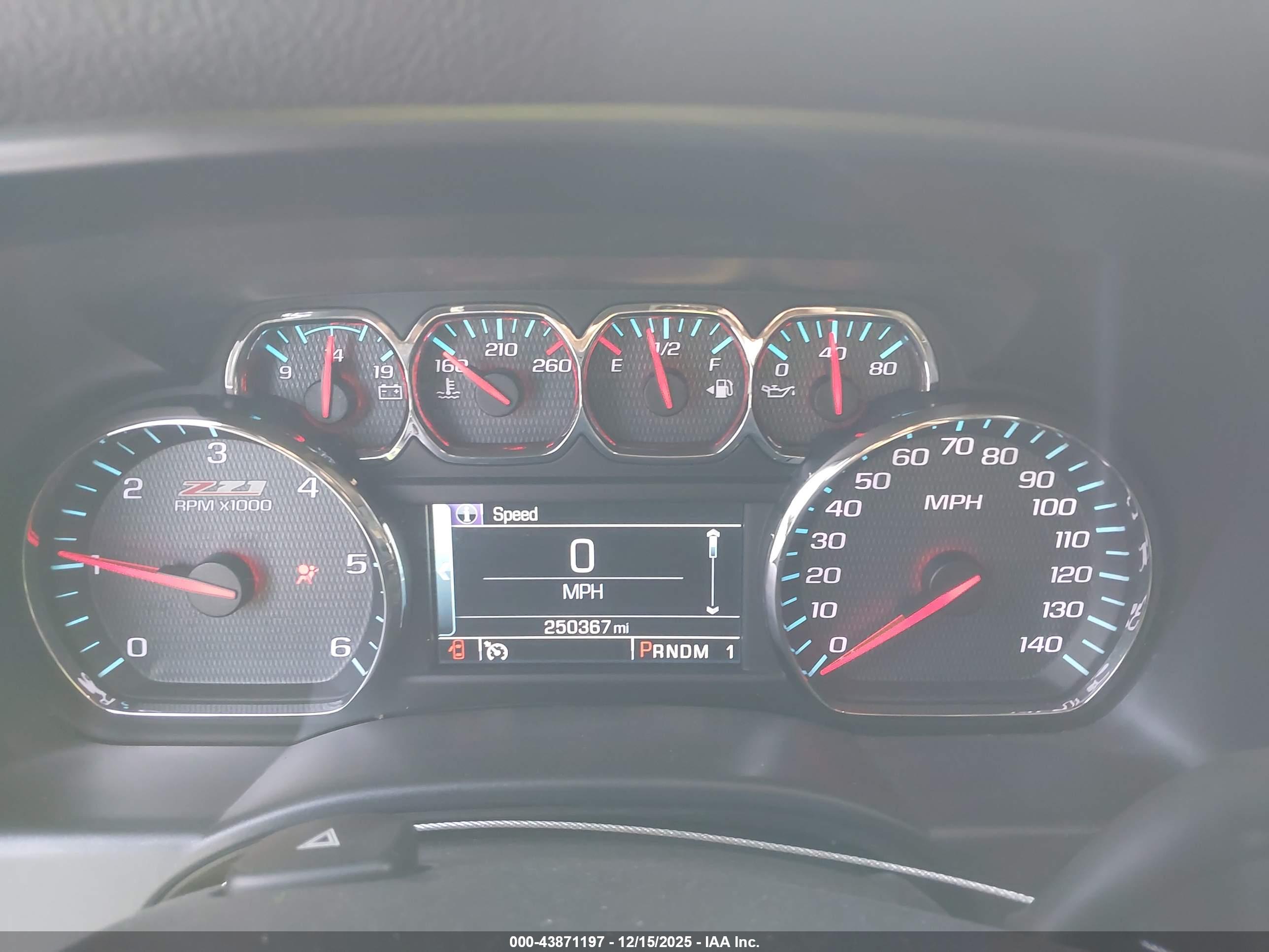 CHEVROLET SILVERADO image 7
