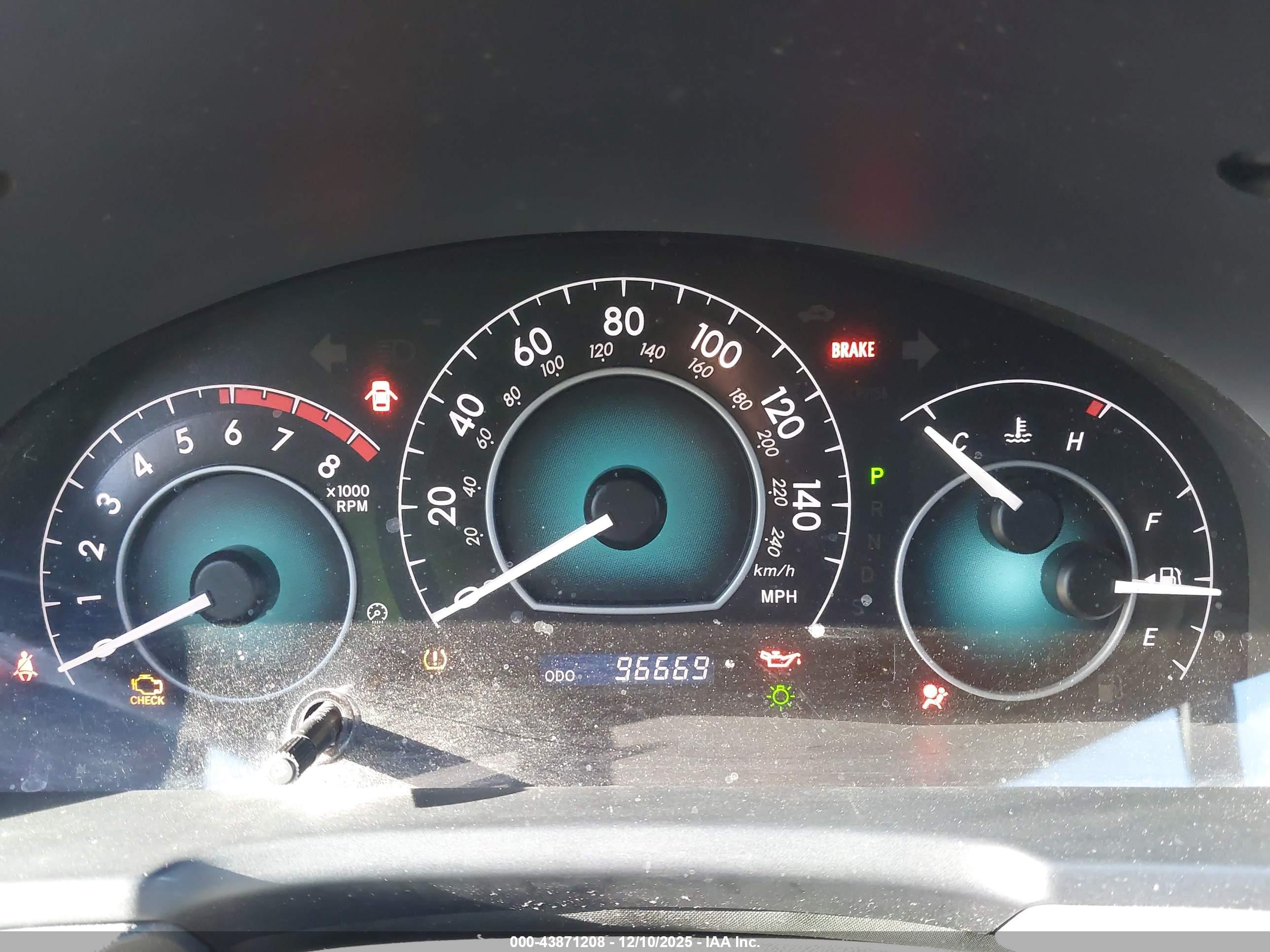 TOYOTA CAMRY image 7