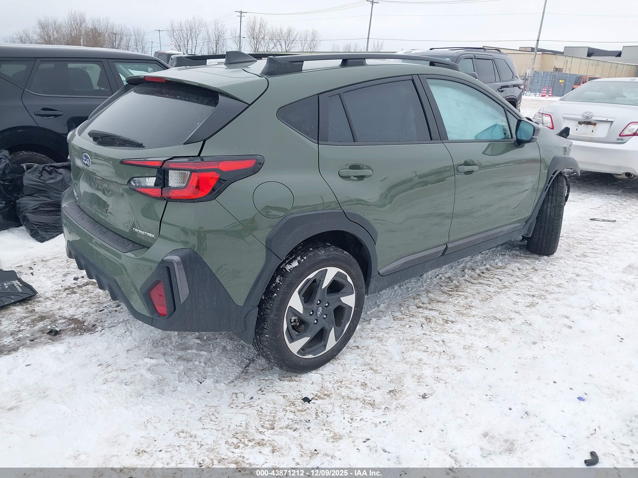 SUBARU CROSSTREK image 4