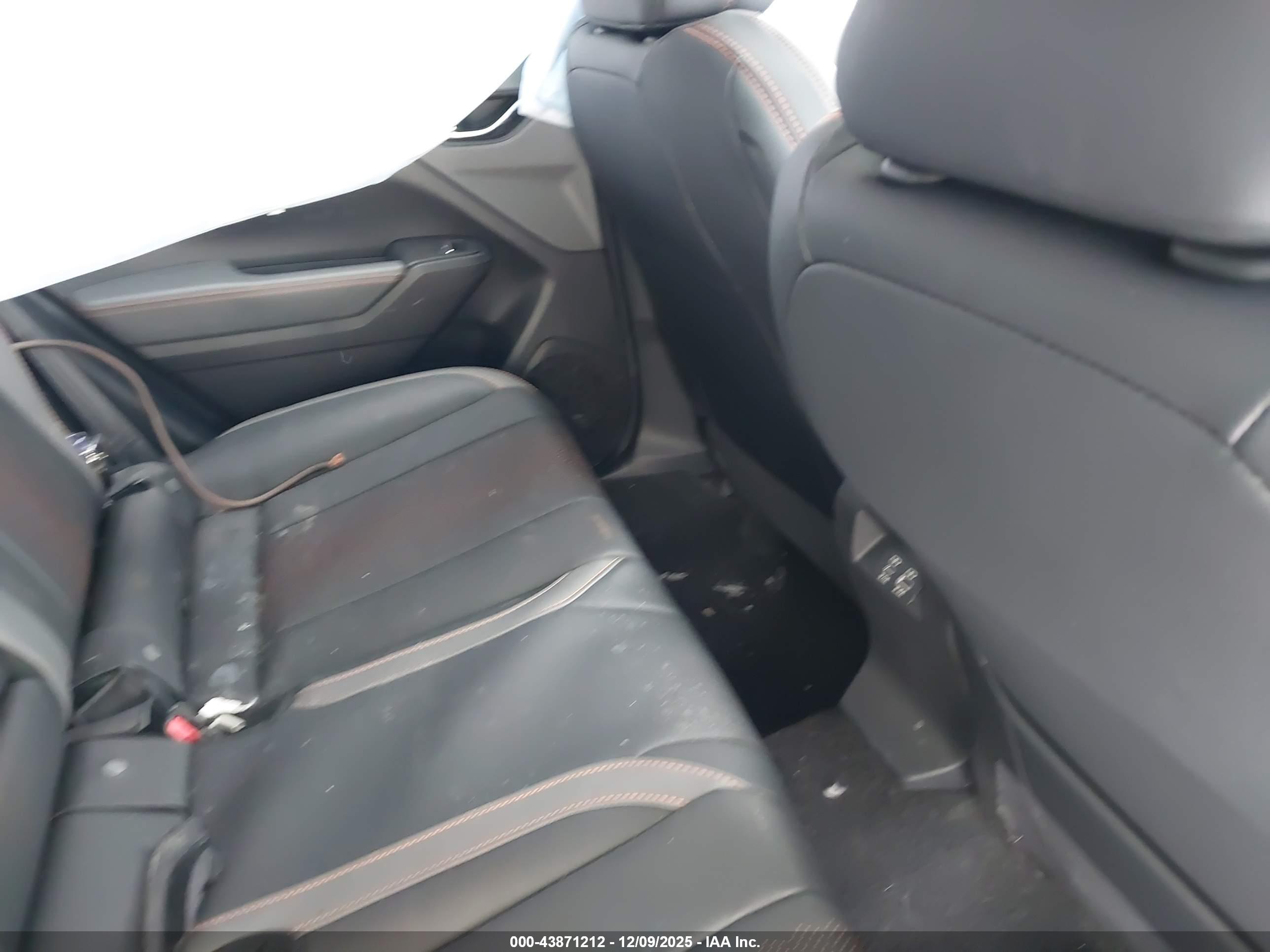 SUBARU CROSSTREK image 8