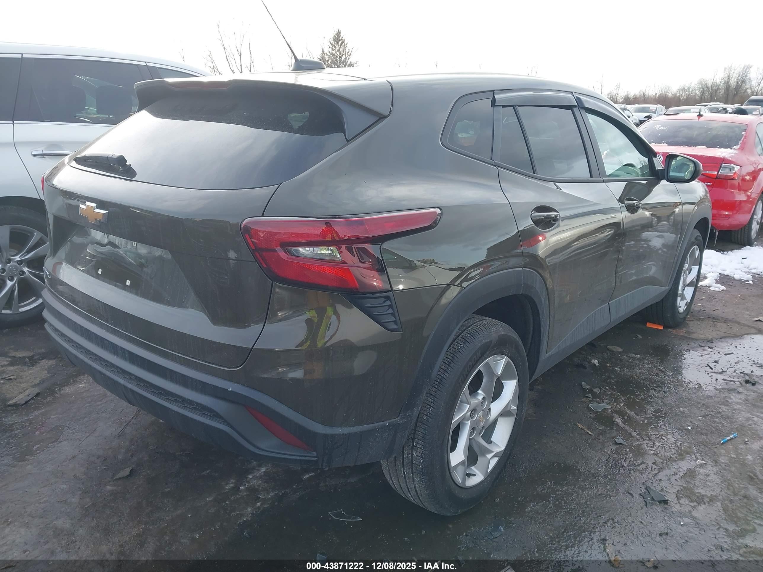 CHEVROLET TRAX image 4