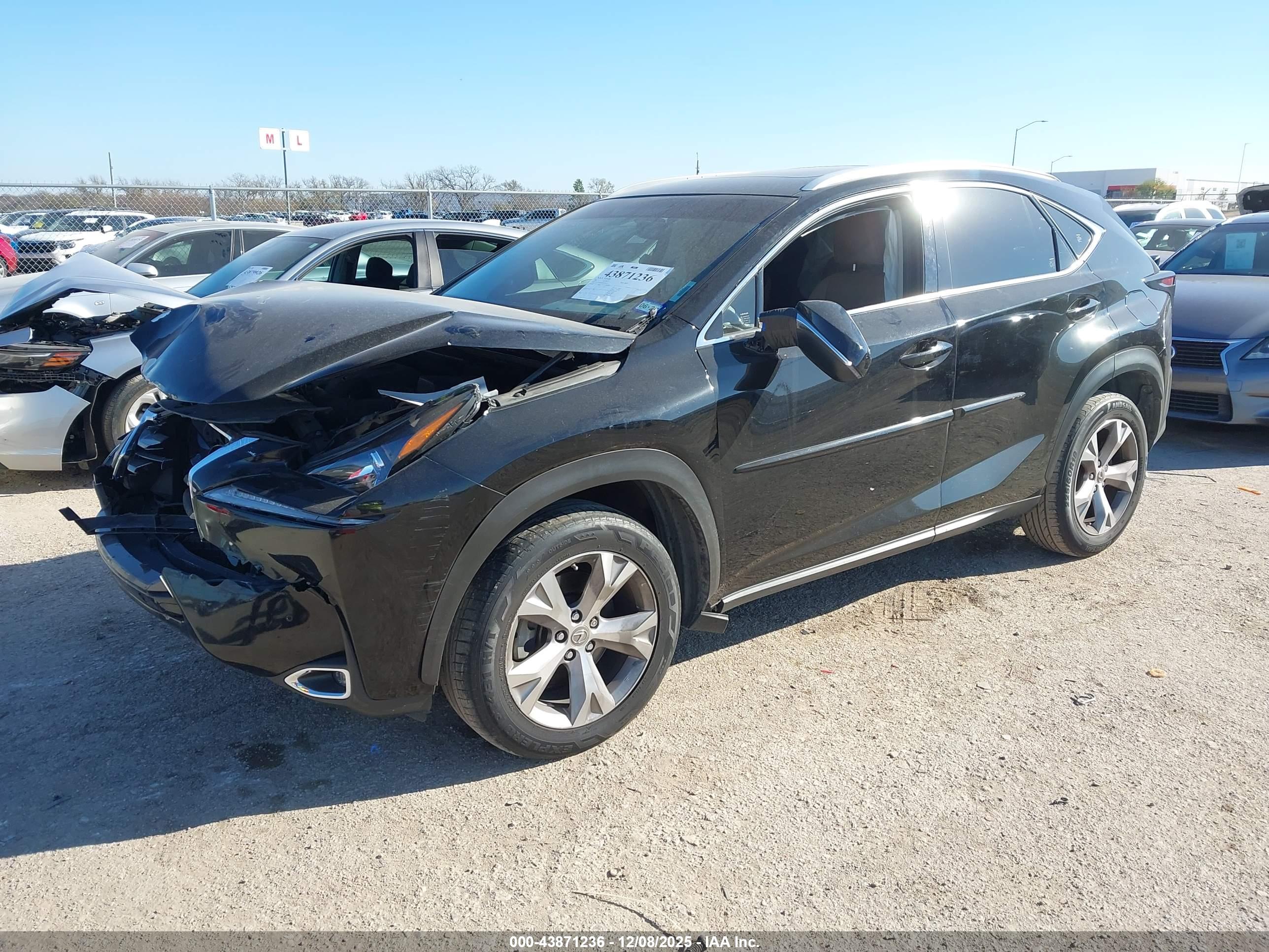 LEXUS NX image 2