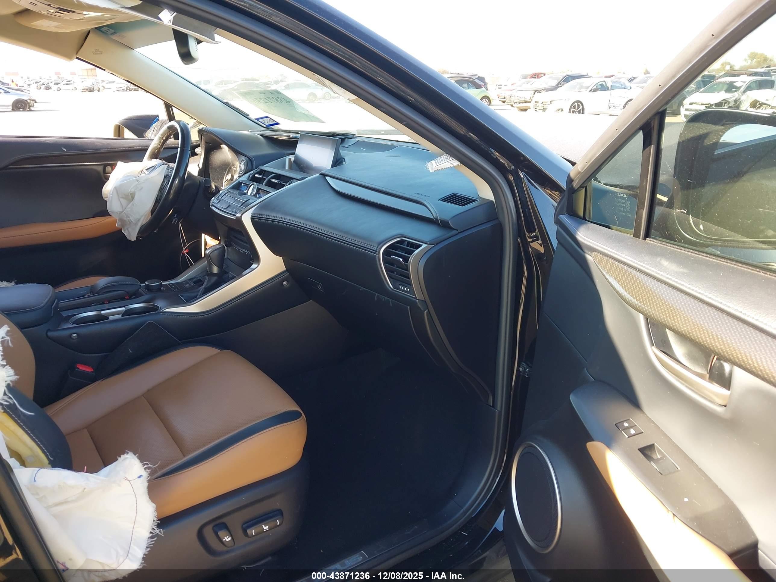 LEXUS NX image 5
