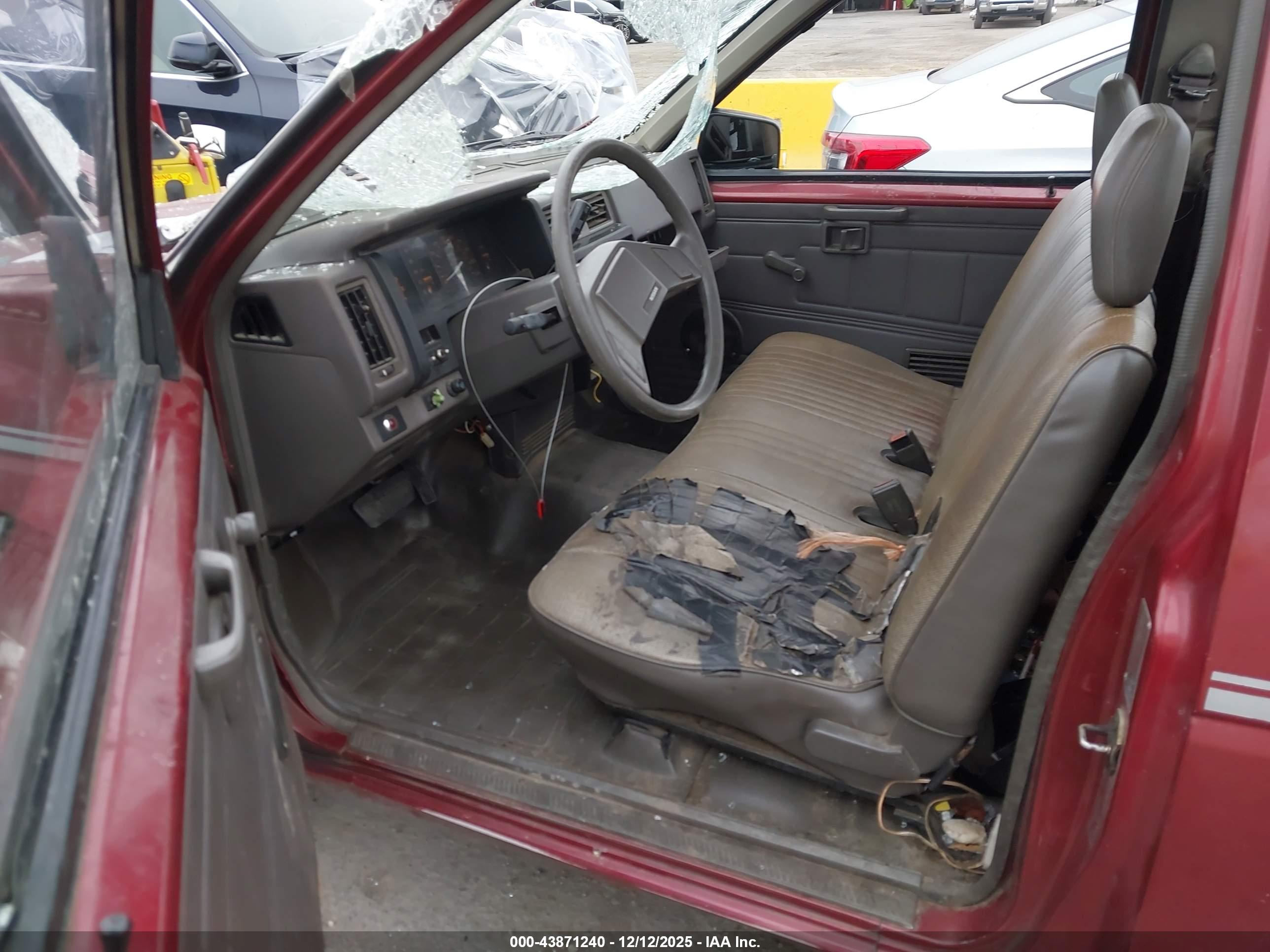 NISSAN D21 image 5