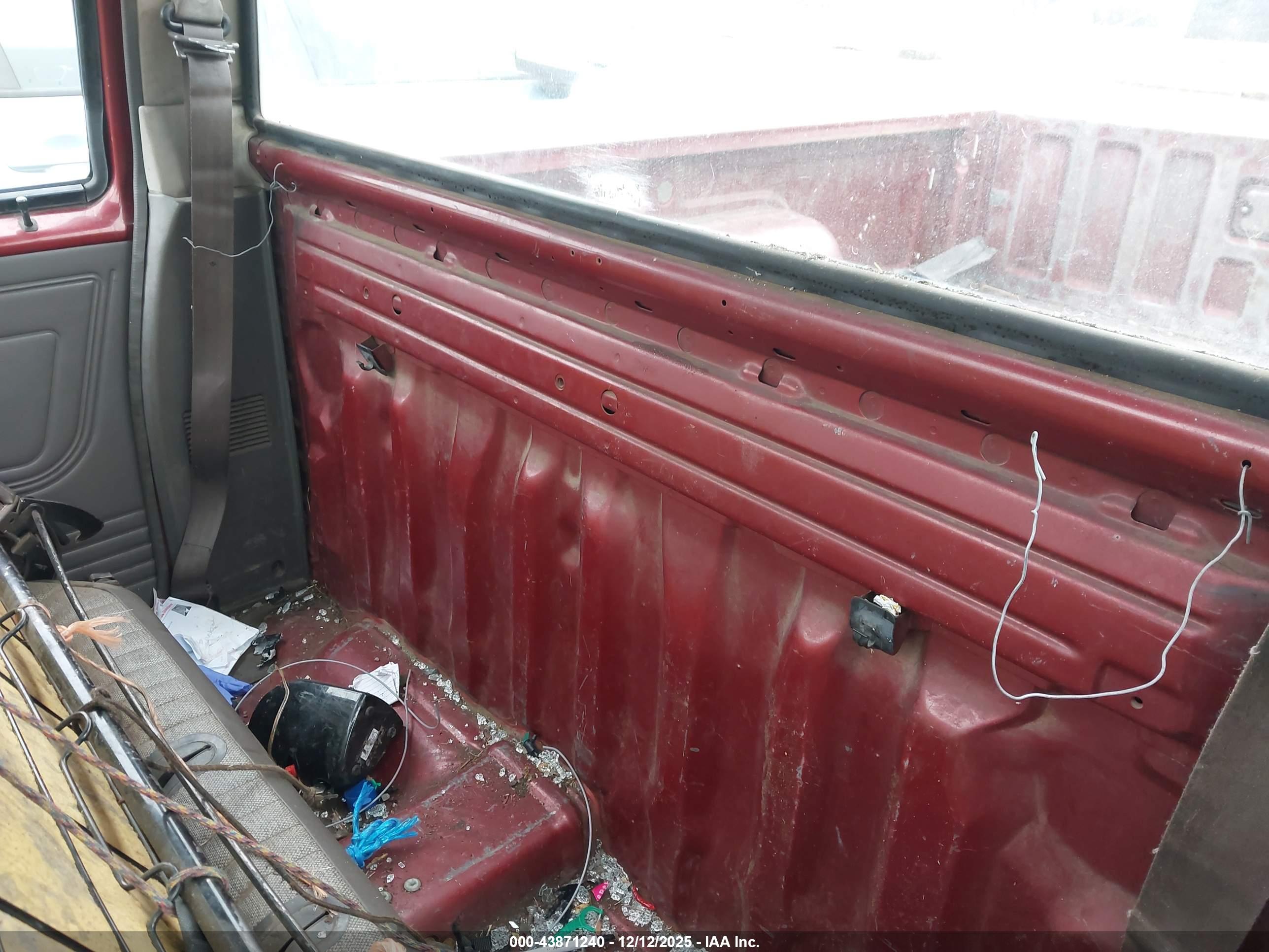 NISSAN D21 image 8