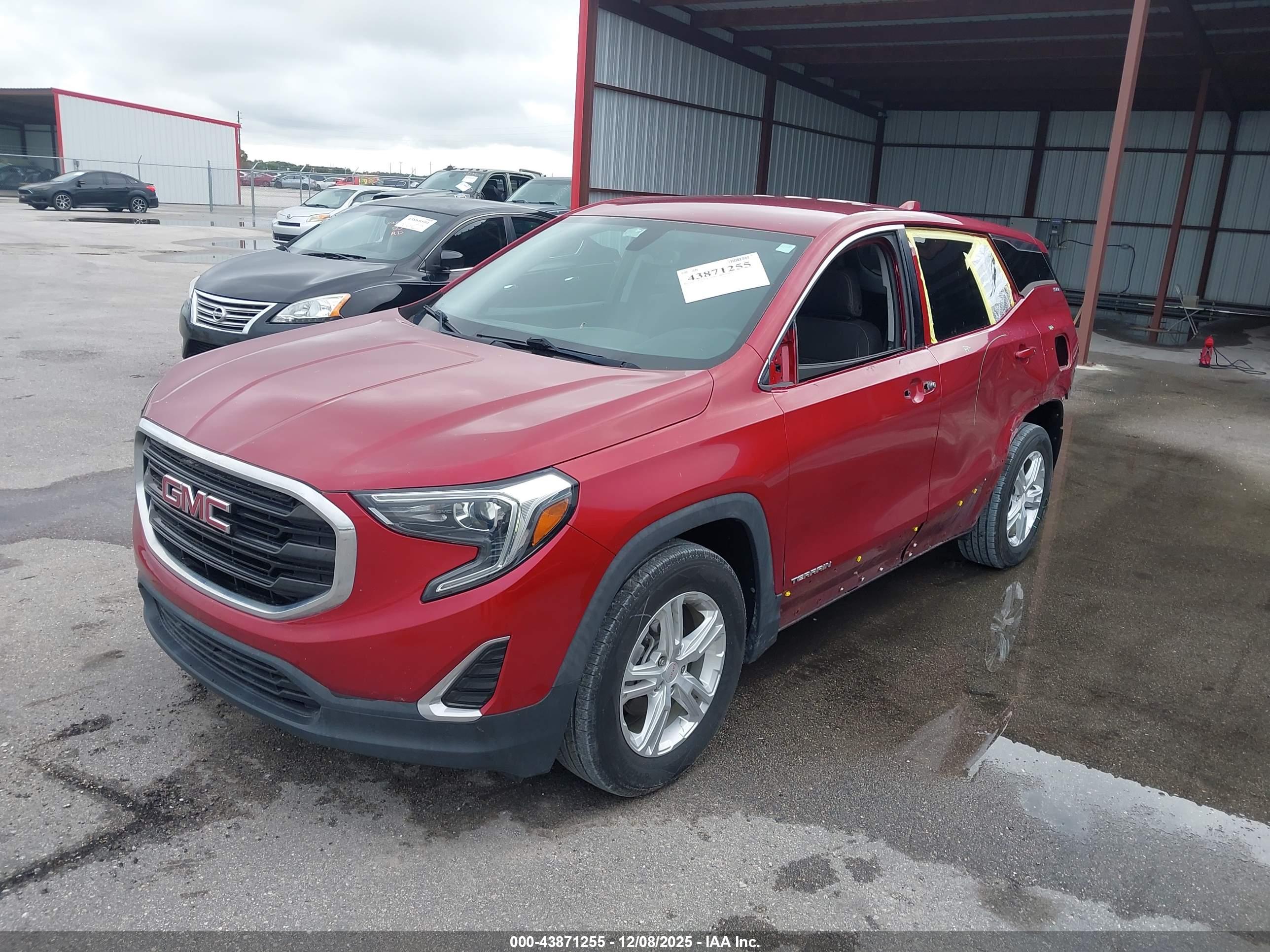 GMC TERRAIN image 2