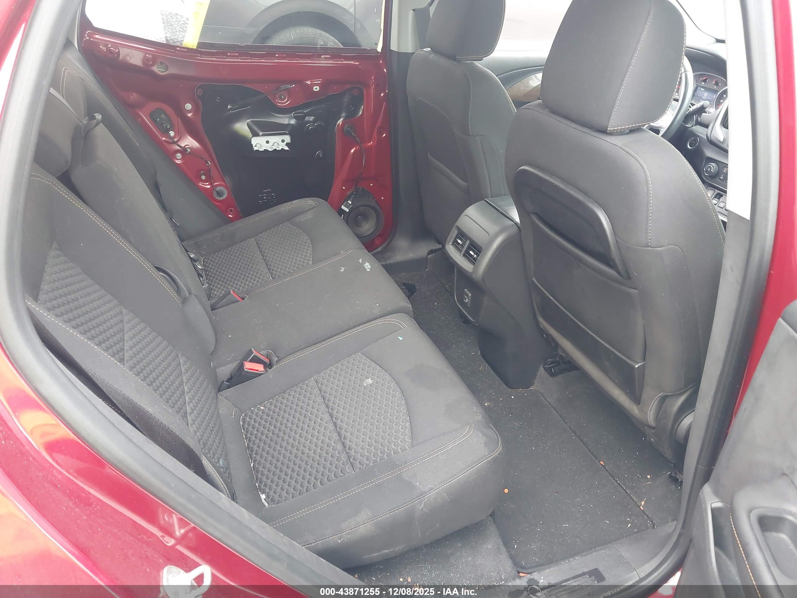 GMC TERRAIN image 8