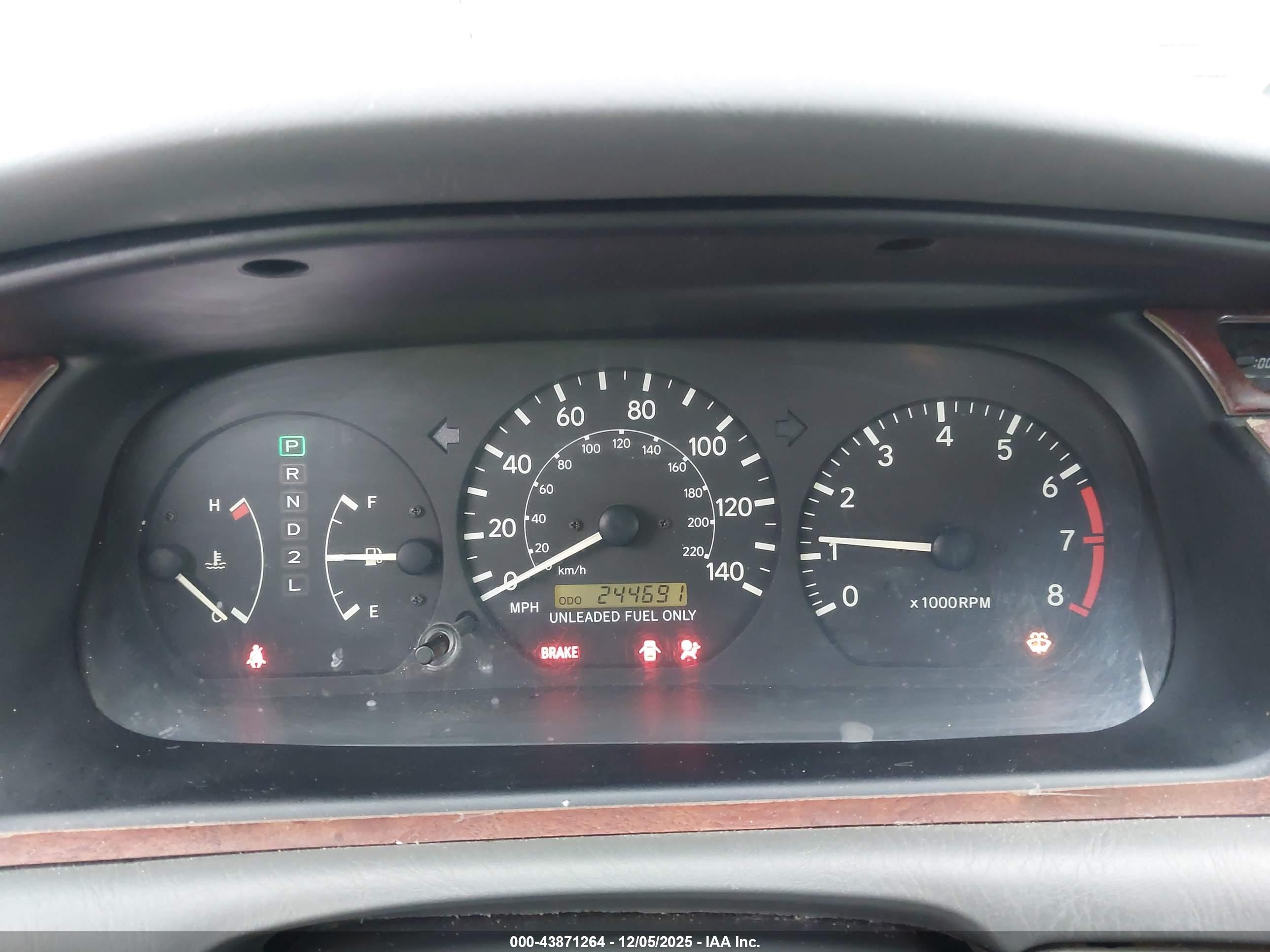 TOYOTA CAMRY image 7