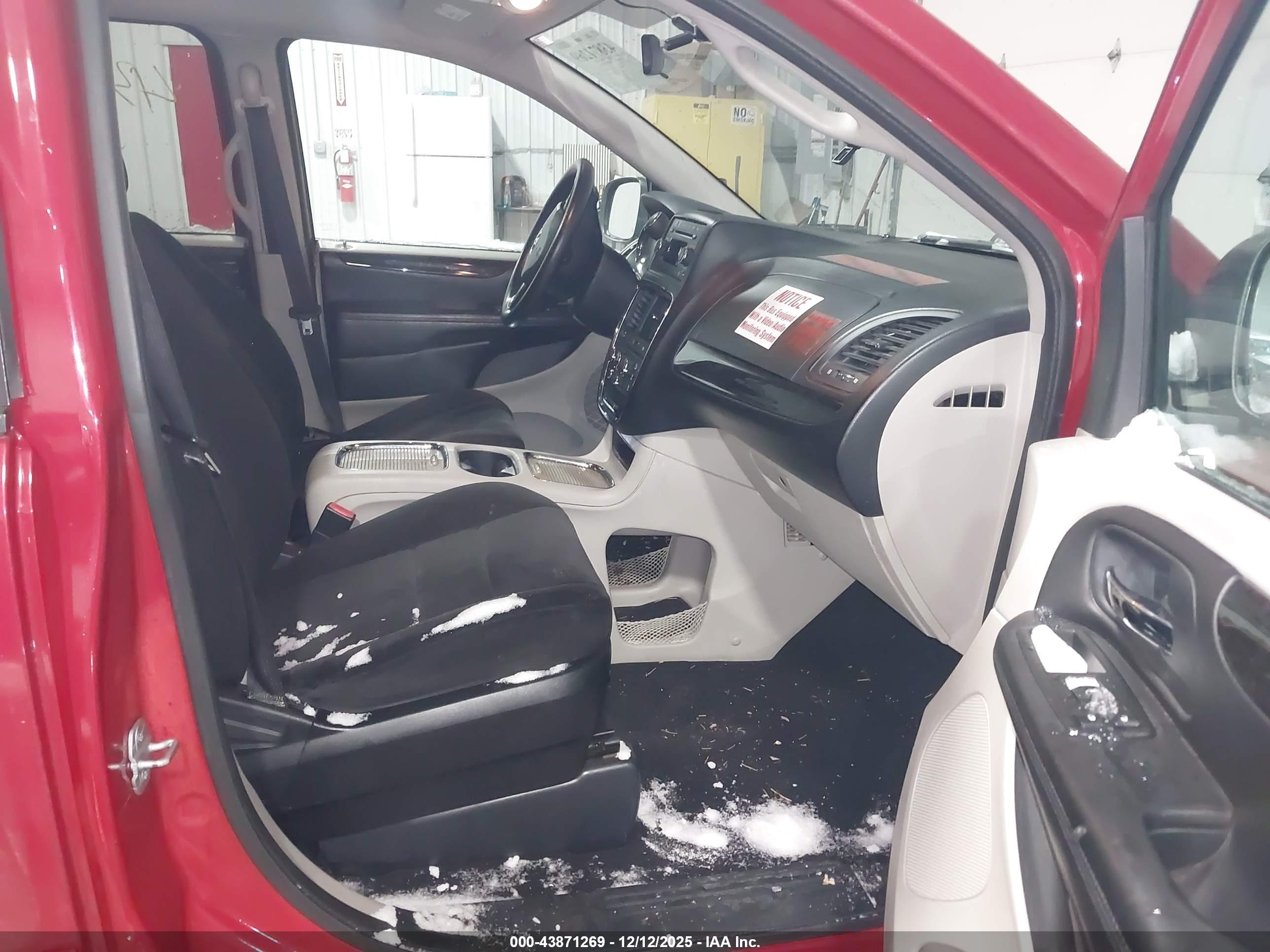 DODGE GRAND image 5
