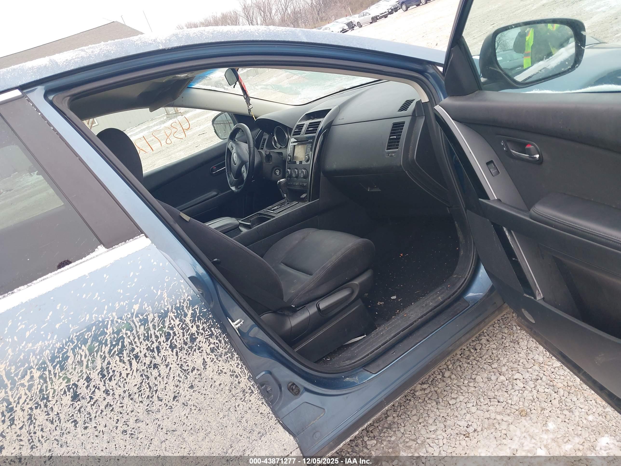 MAZDA CX-9 image 5