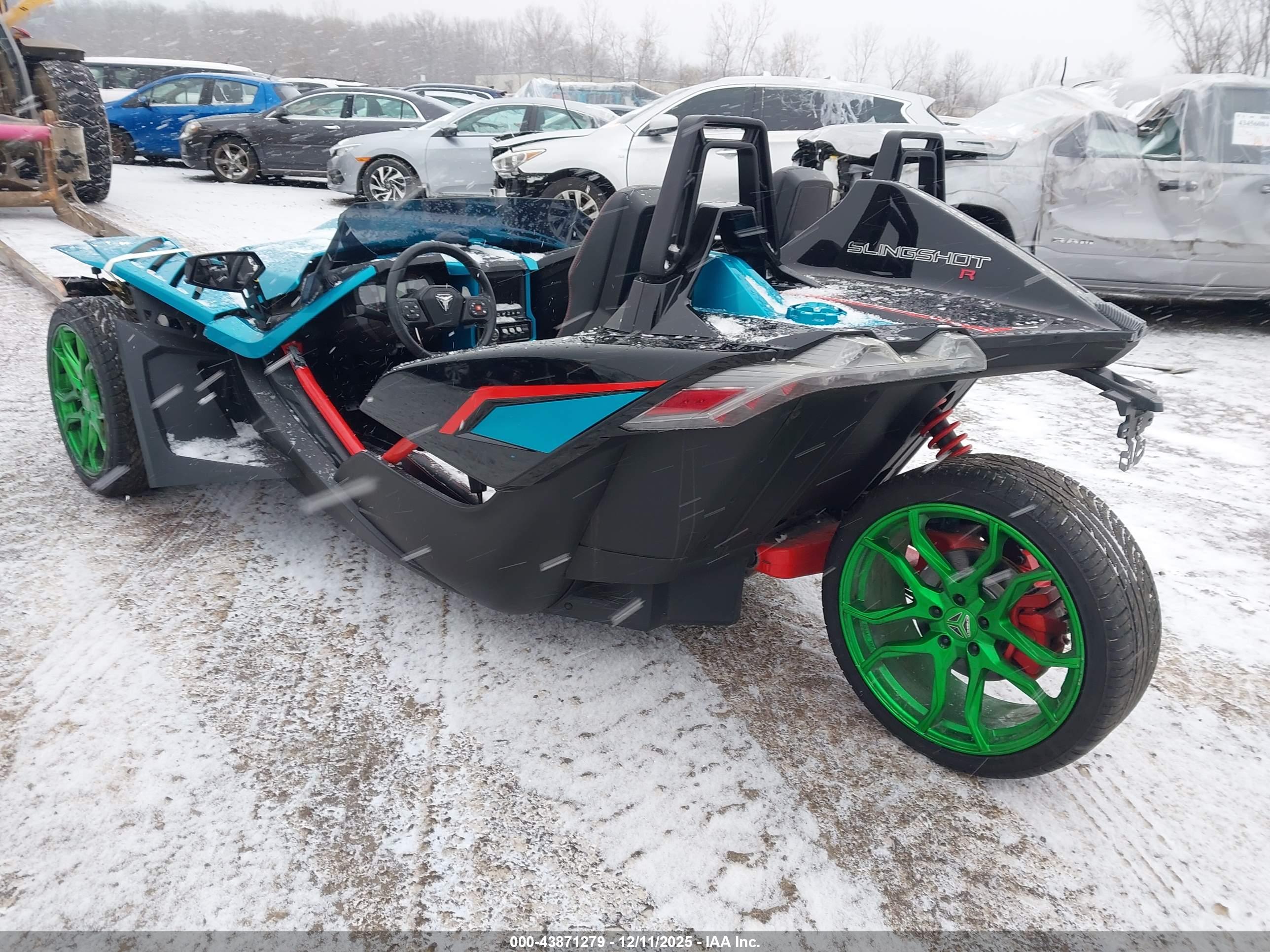 POLARIS SLINGSHOT image 3