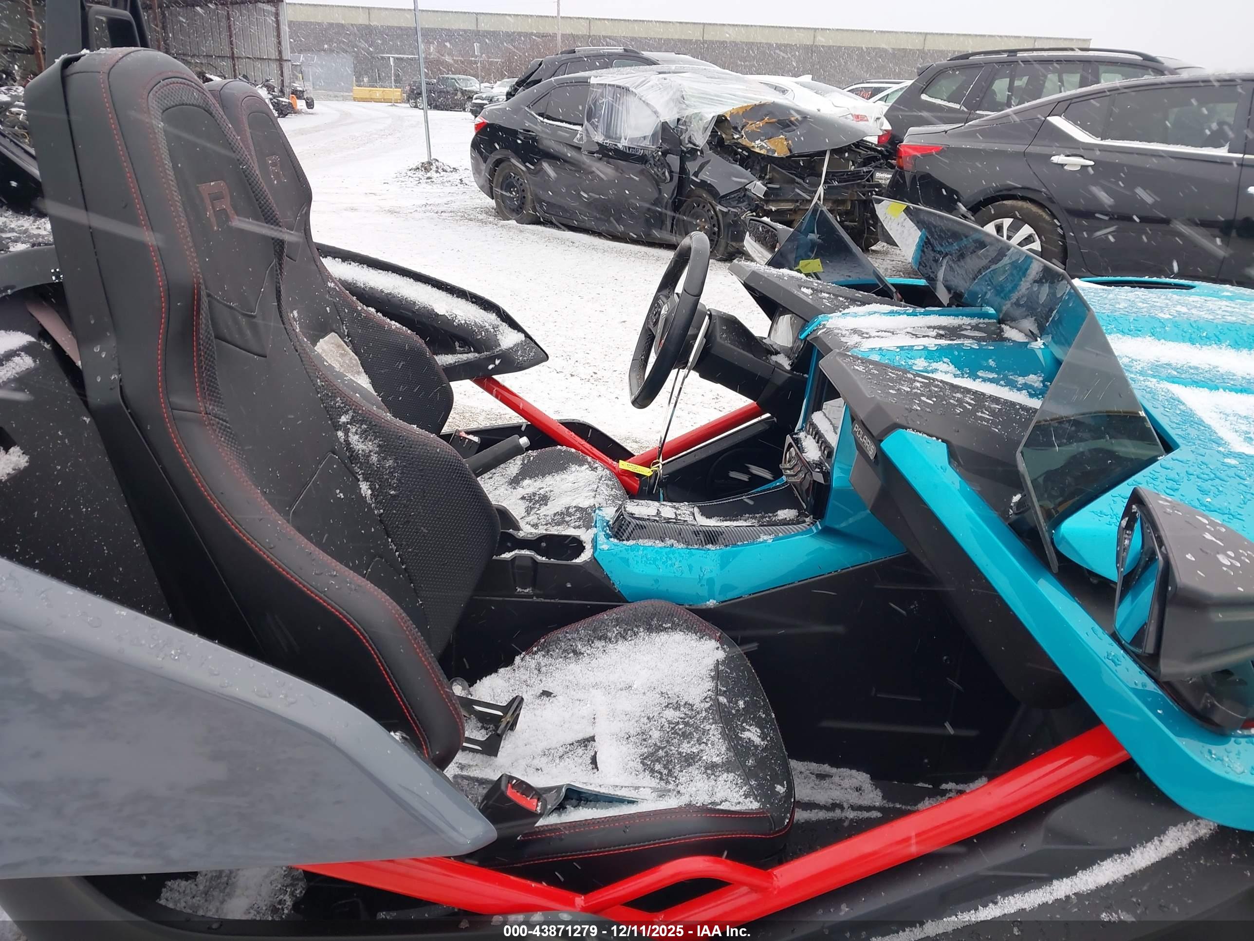 POLARIS SLINGSHOT image 5