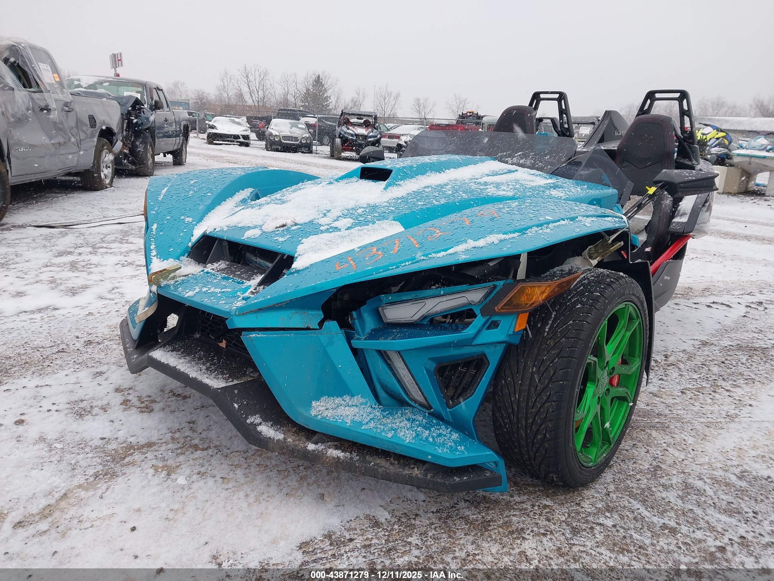 POLARIS SLINGSHOT image 6