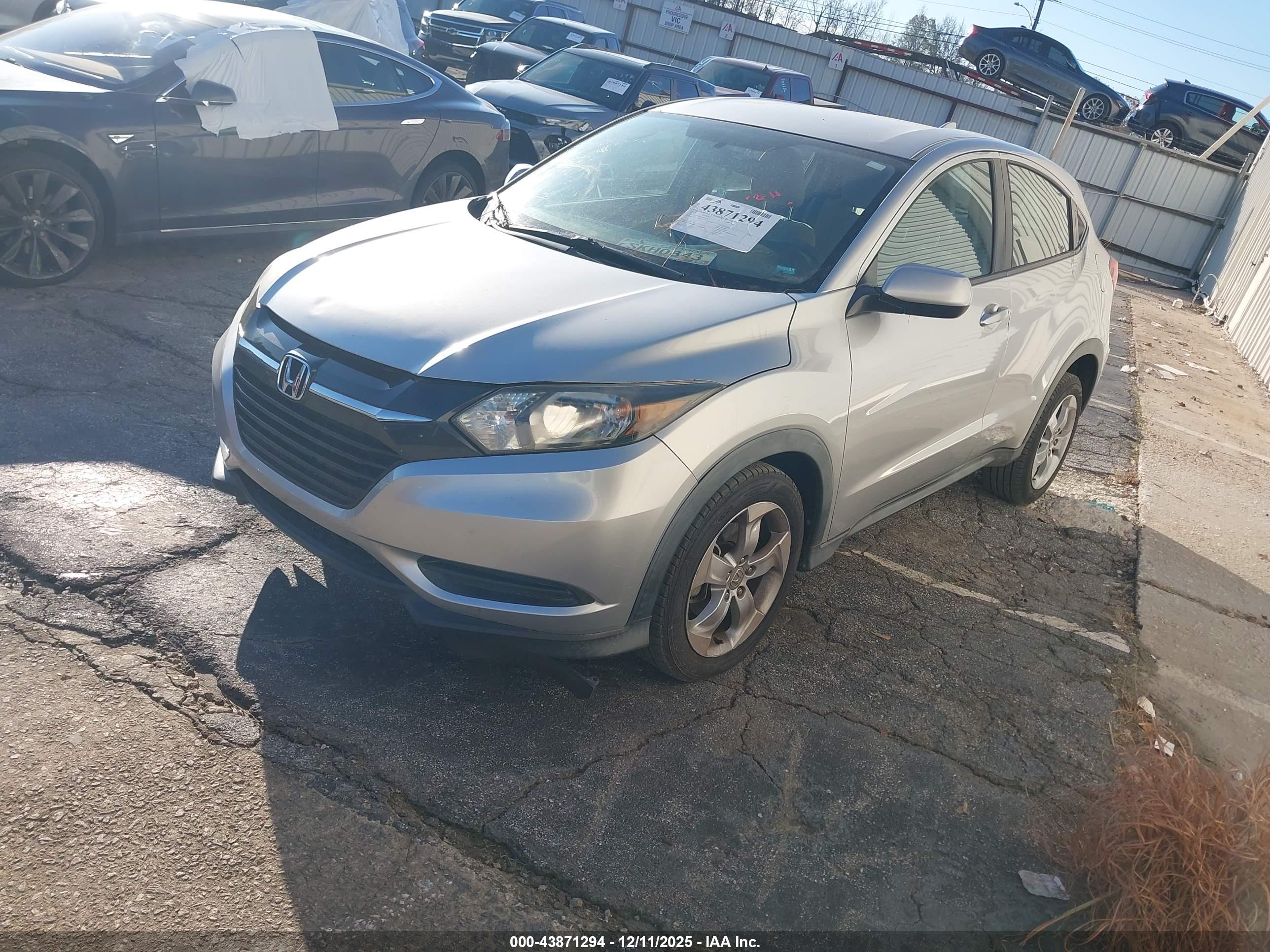 HONDA HR-V image 2