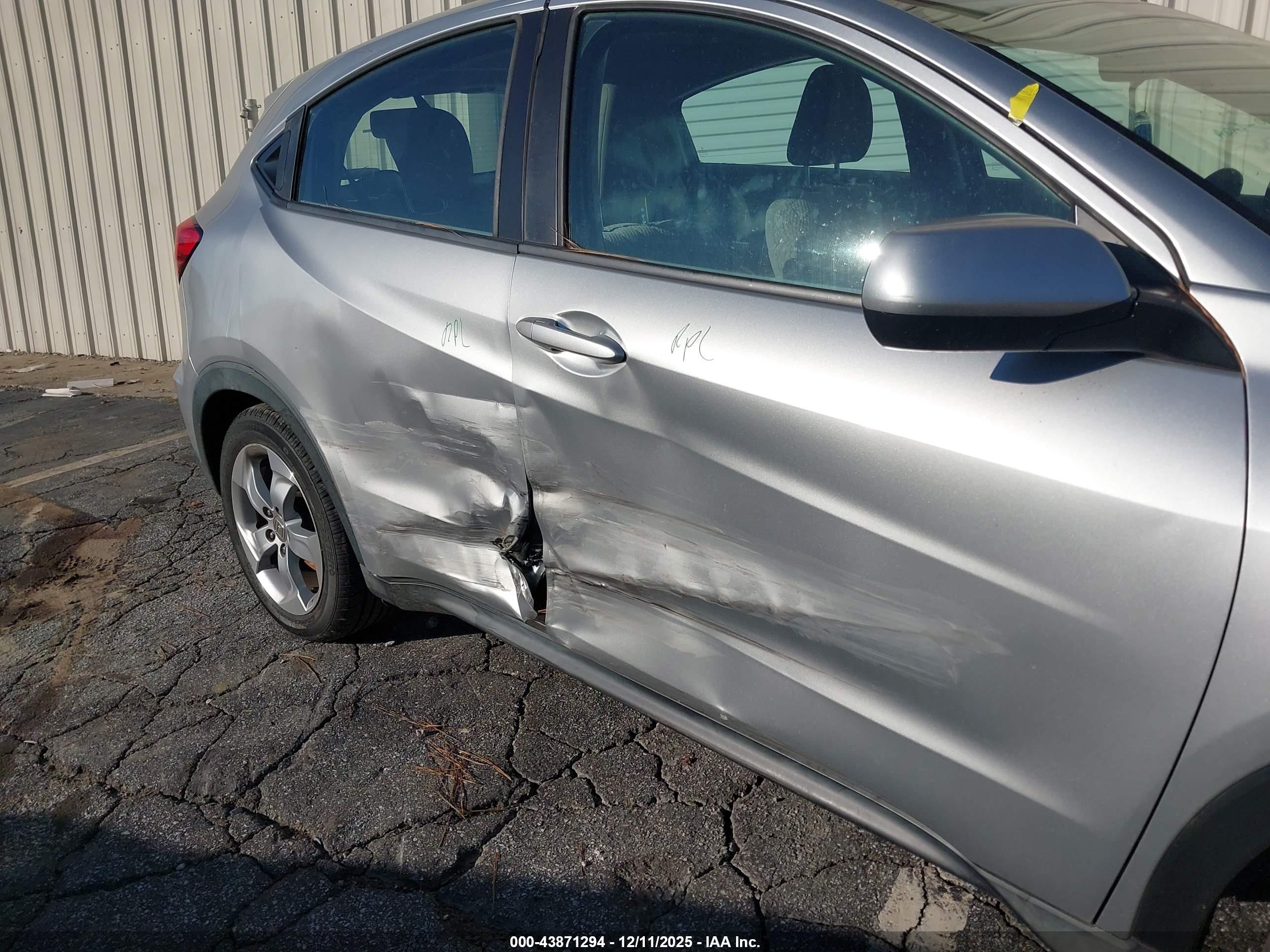 HONDA HR-V image 6