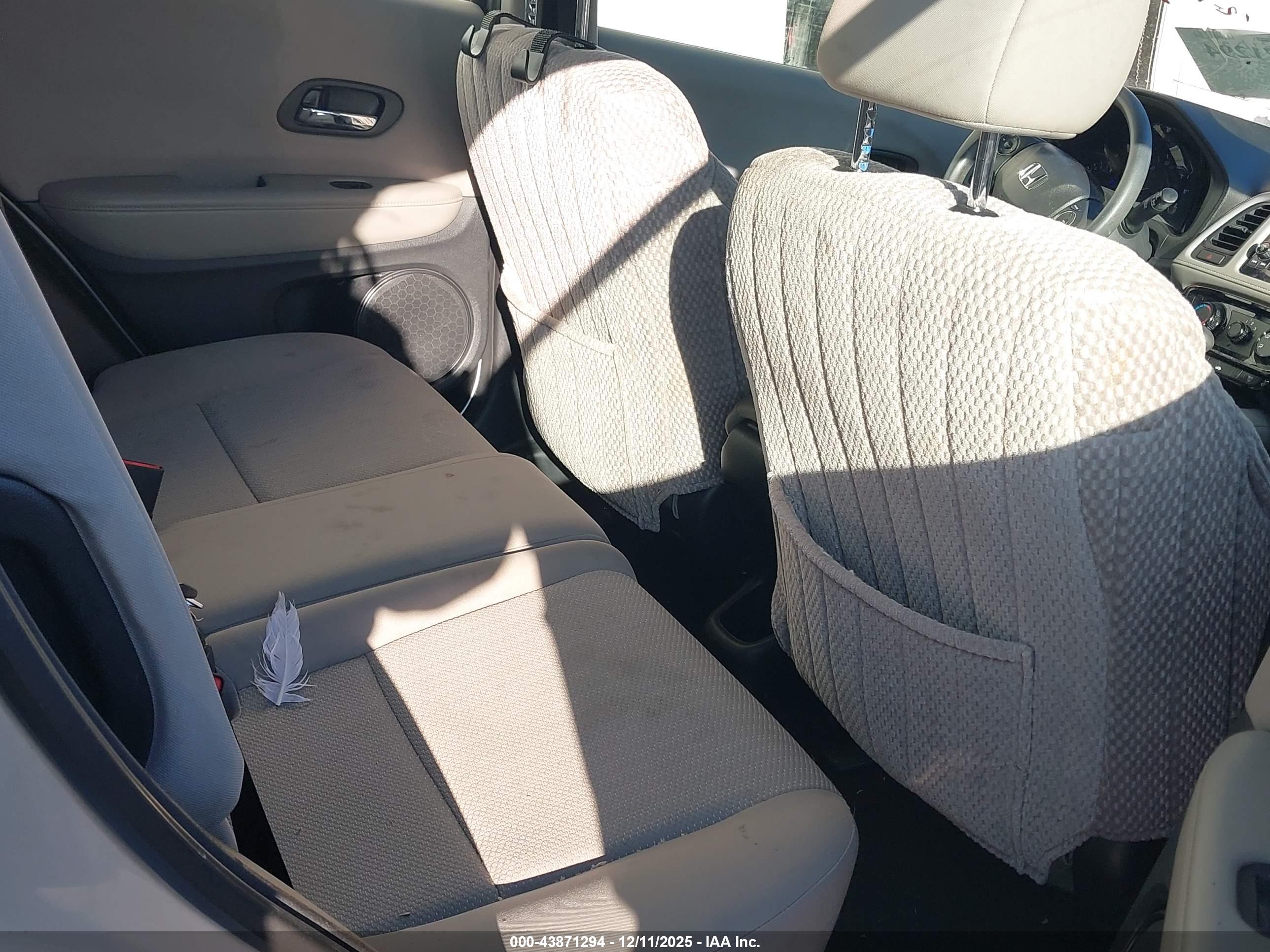 HONDA HR-V image 8