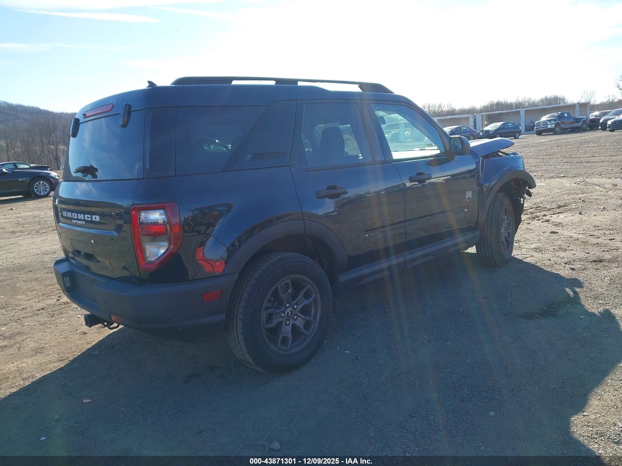 FORD BRONCO image 4