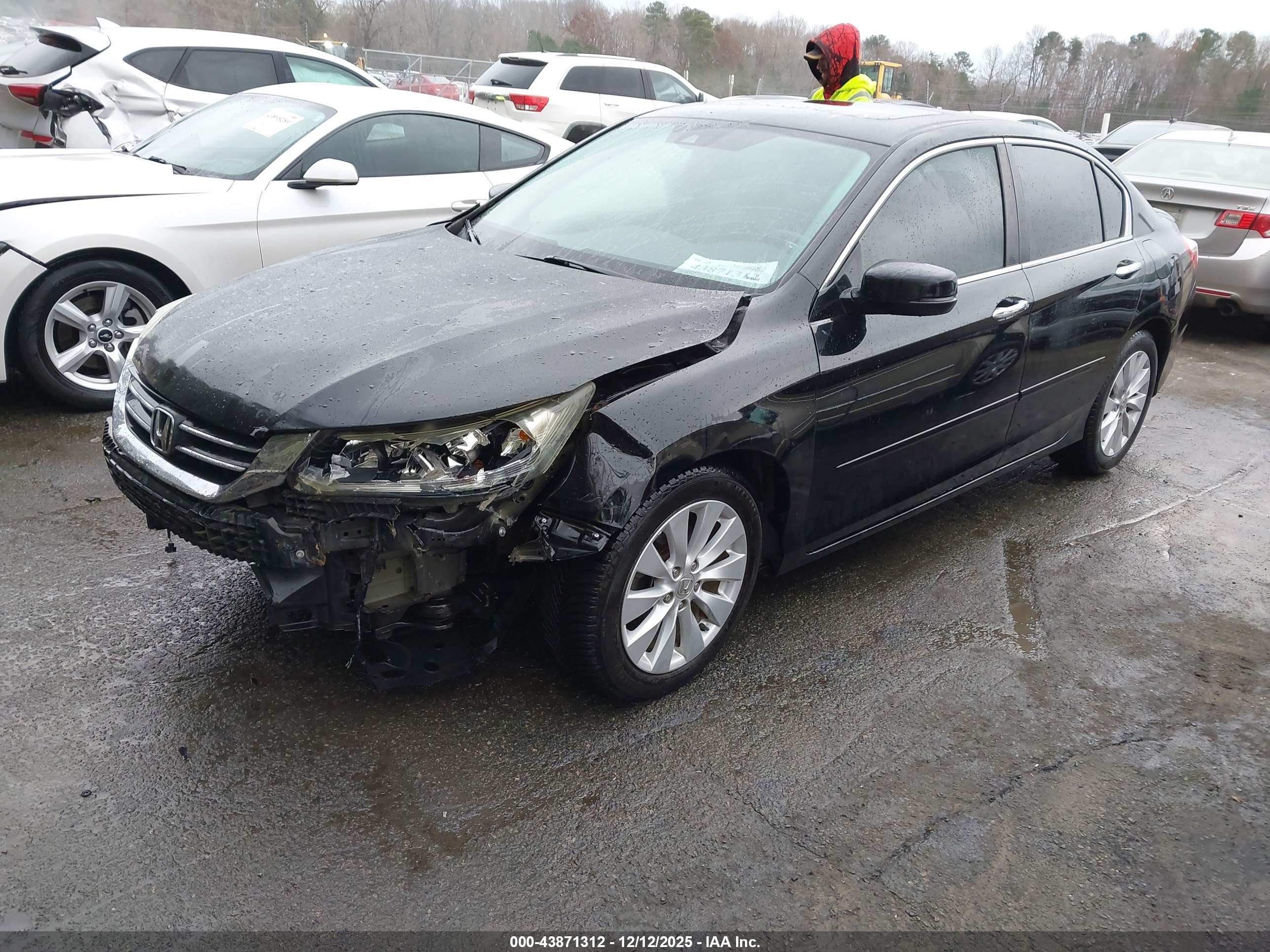 HONDA ACCORD image 2
