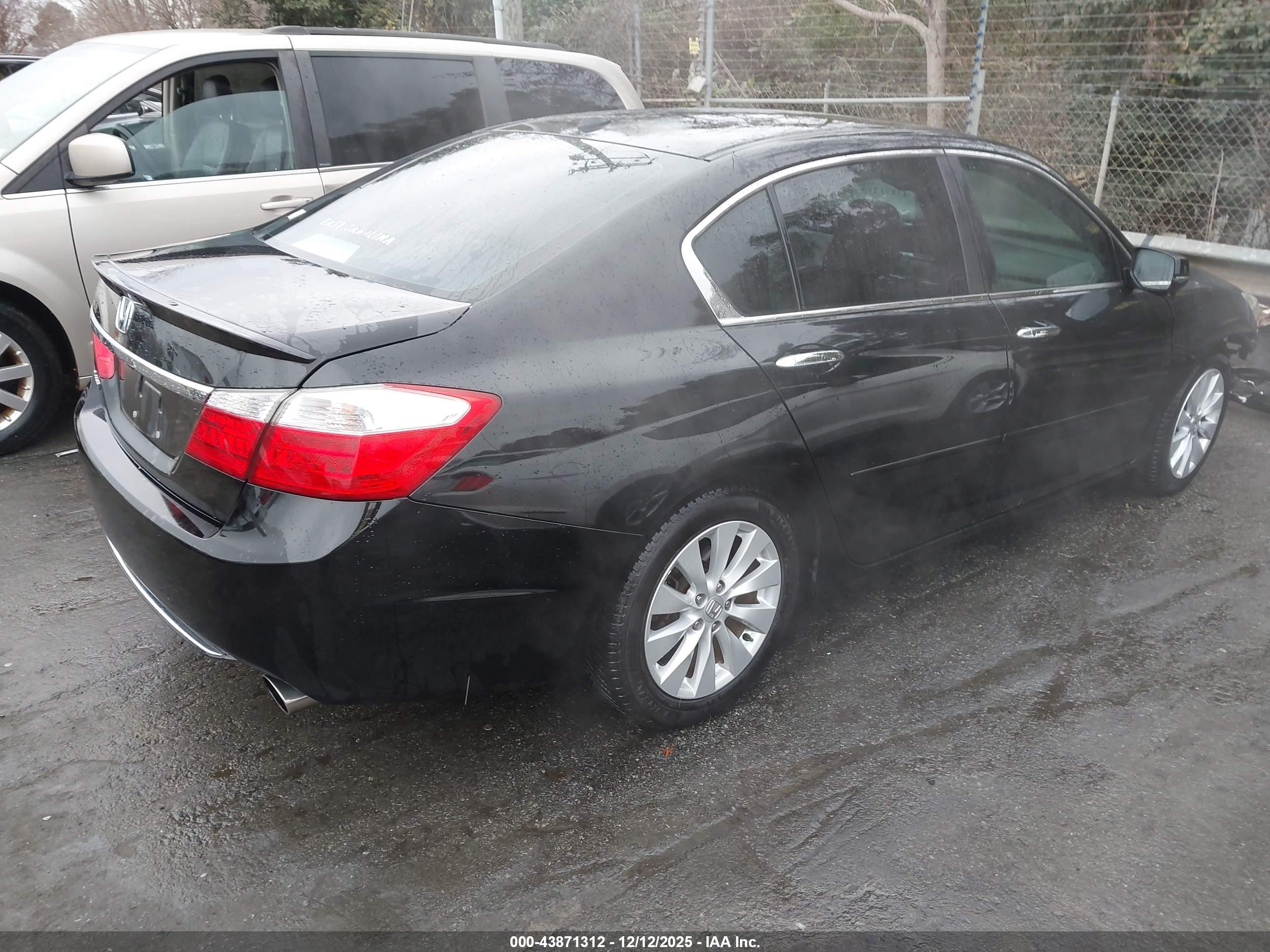 HONDA ACCORD image 4