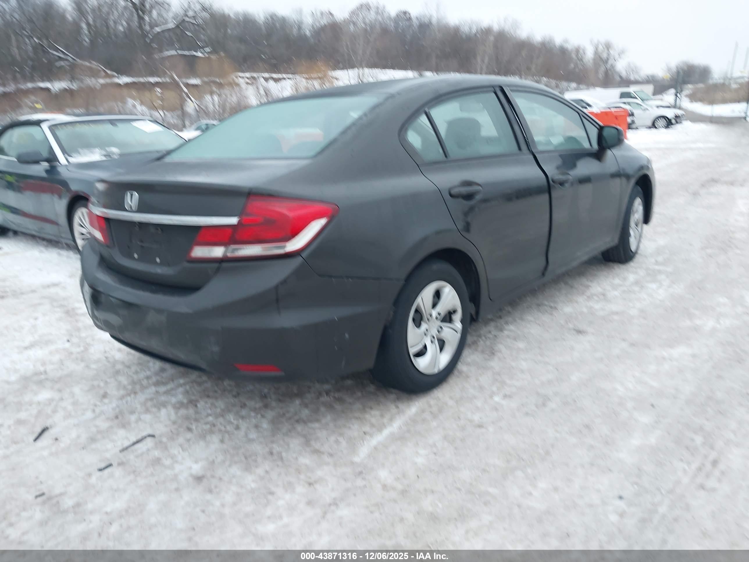 HONDA CIVIC image 4
