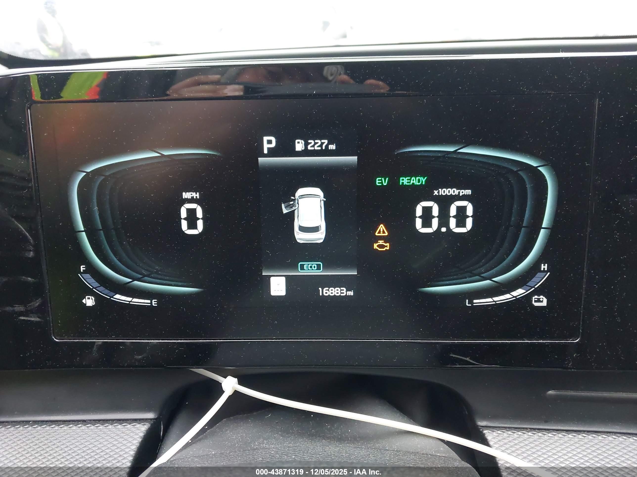 KIA SPORTAGE image 7