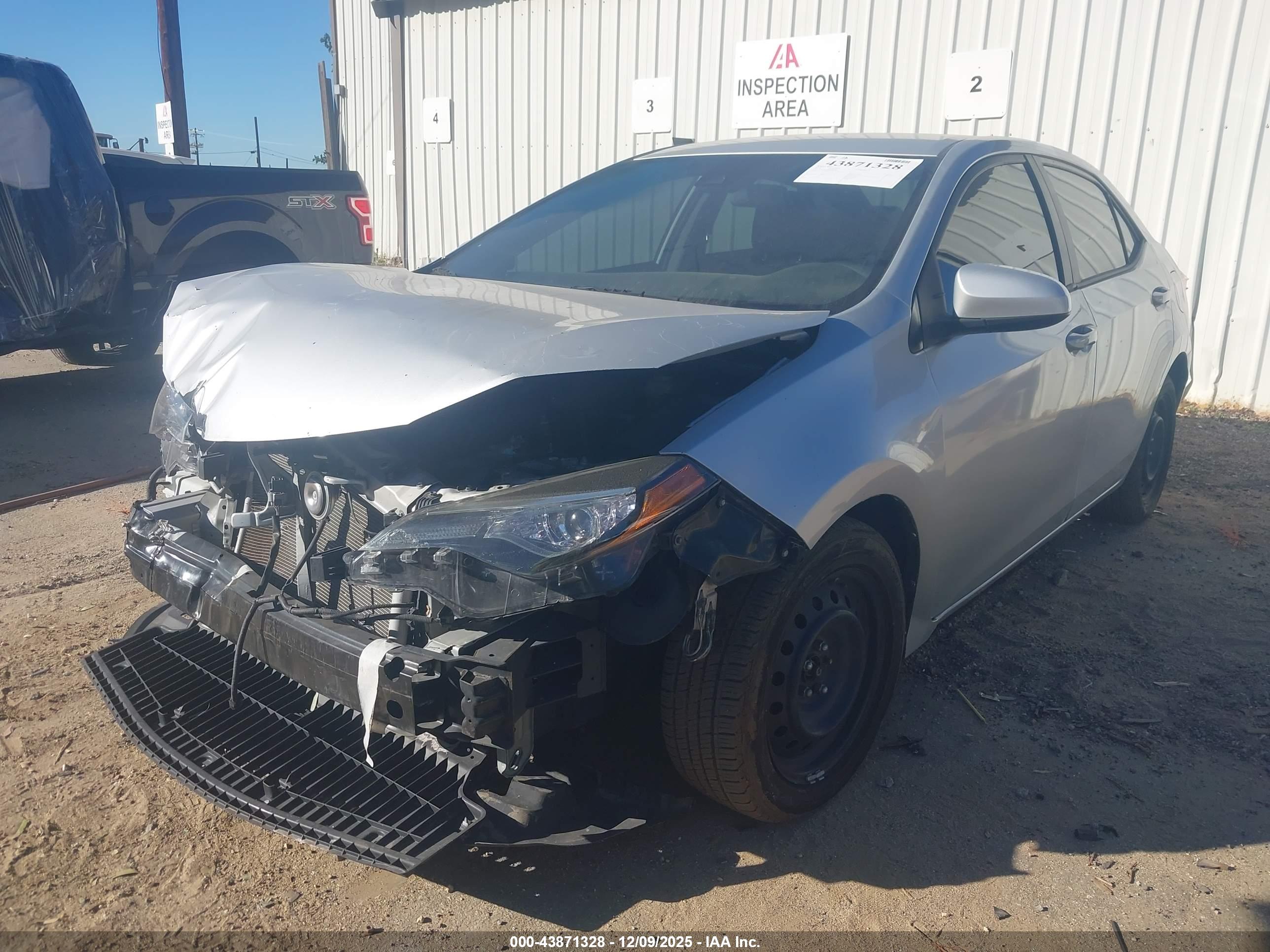 TOYOTA COROLLA image 2
