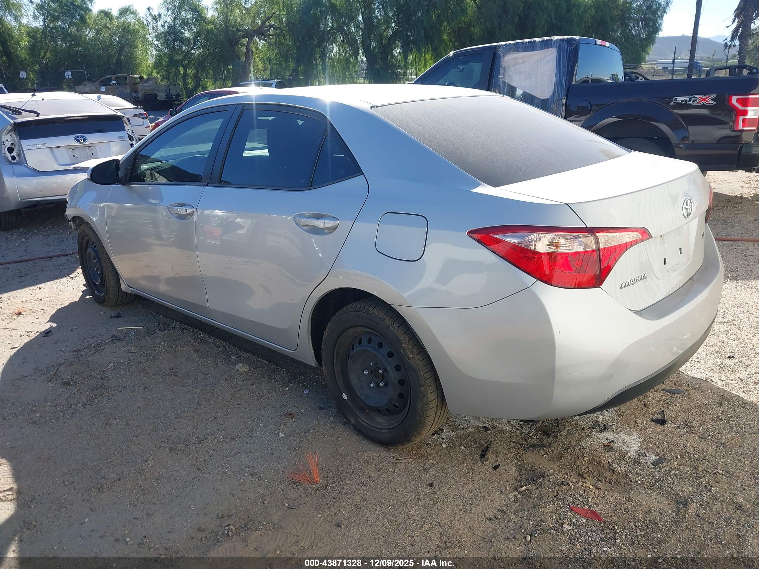 TOYOTA COROLLA image 3