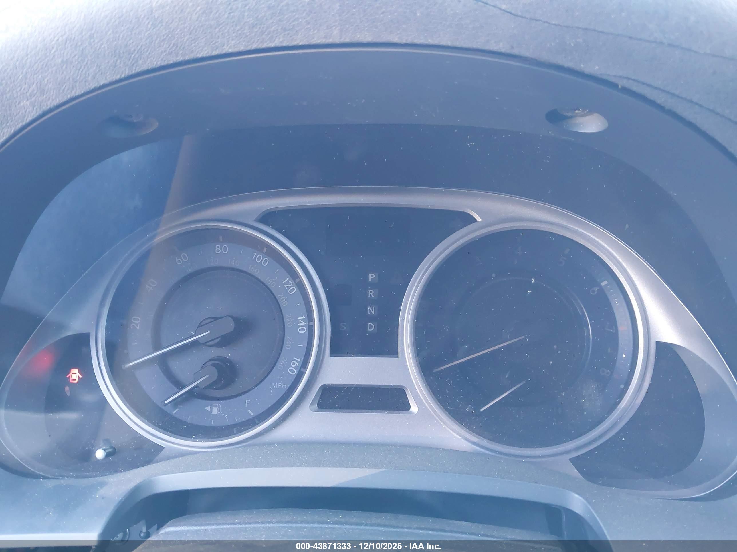 LEXUS IS image 7