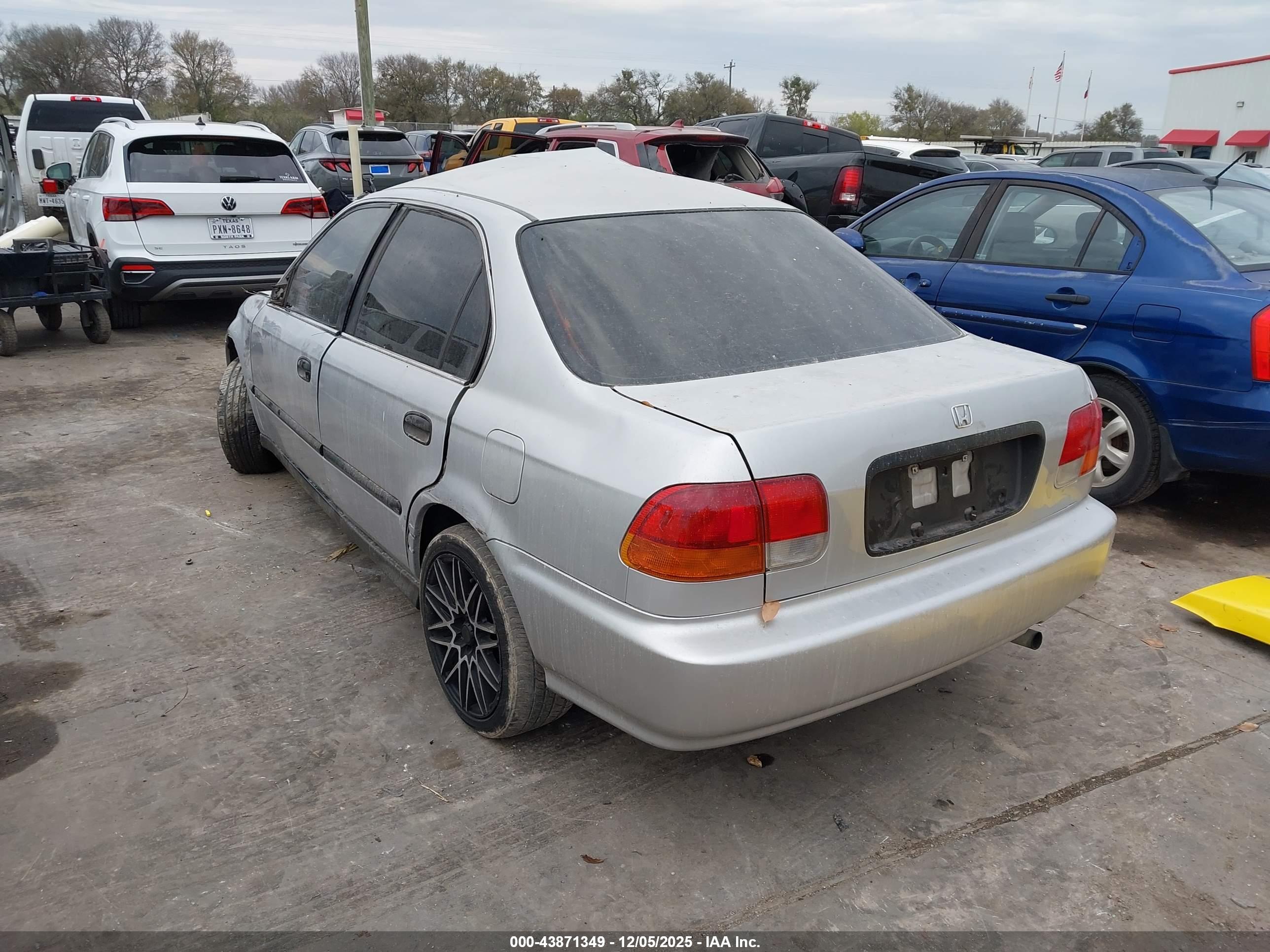 HONDA CIVIC image 3