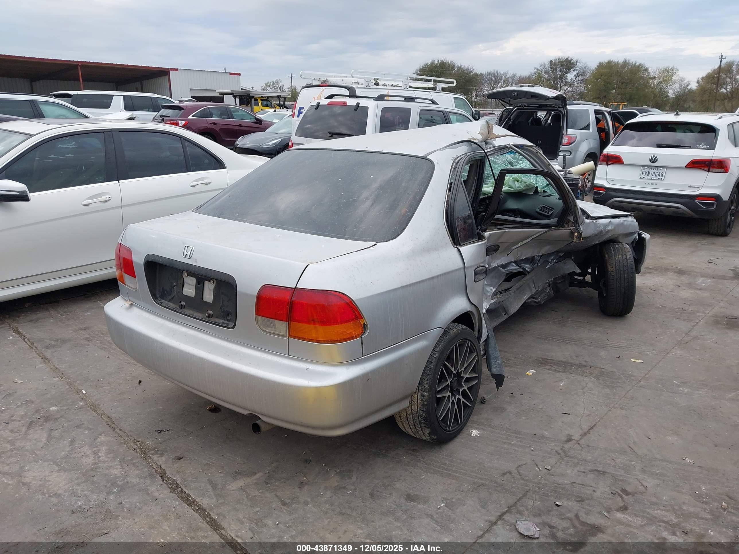 HONDA CIVIC image 4