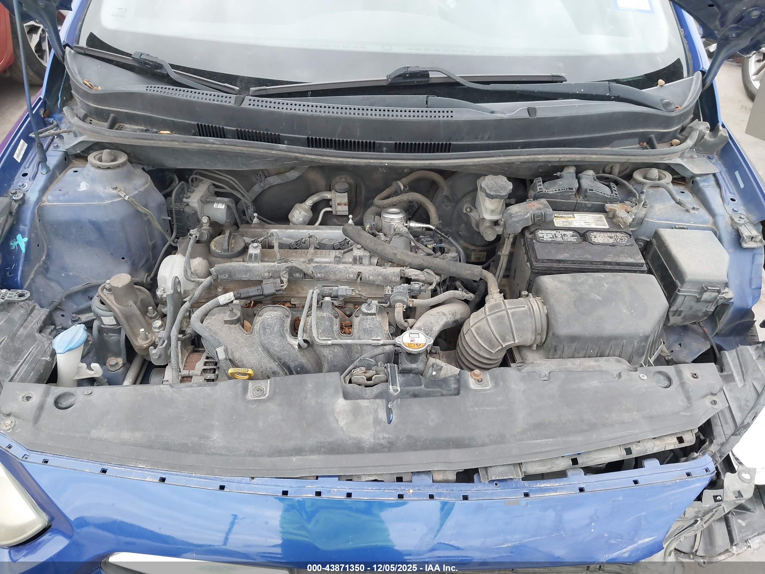 HYUNDAI ACCENT image 10