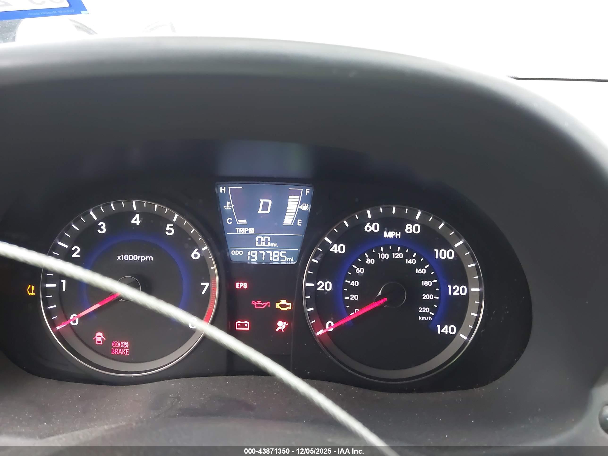HYUNDAI ACCENT image 7