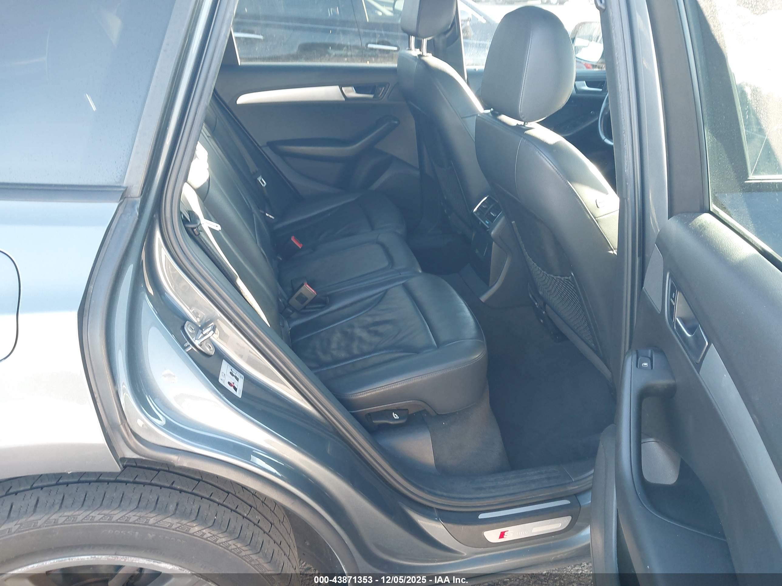 AUDI Q5 image 8