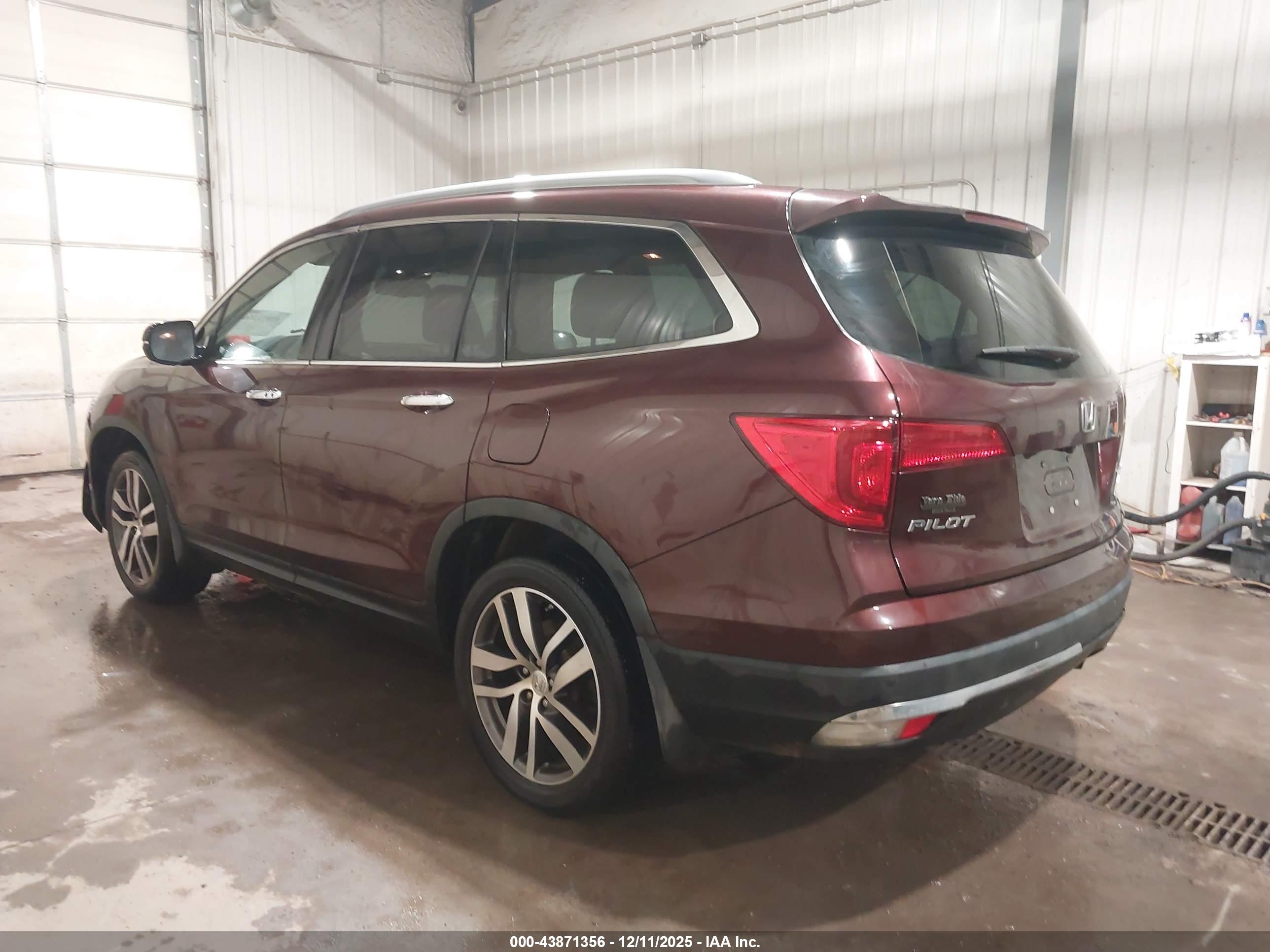 HONDA PILOT image 3