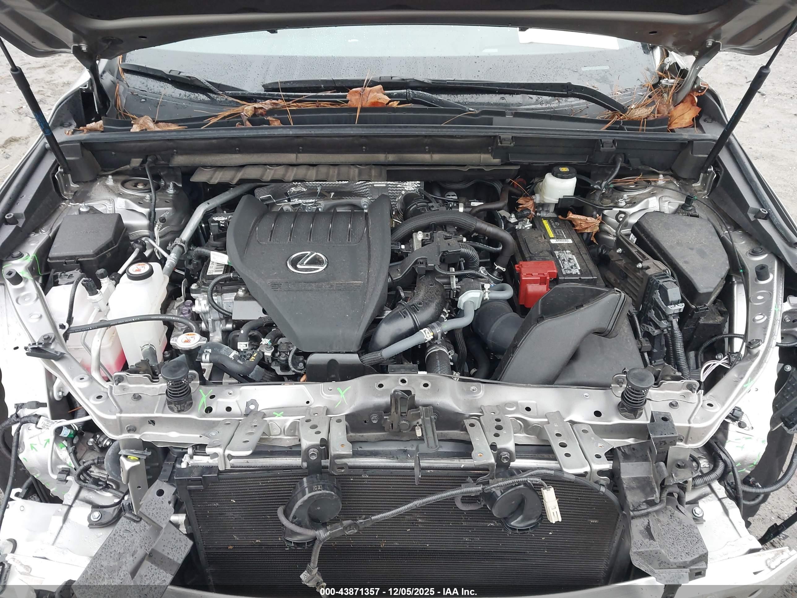 LEXUS NX image 10