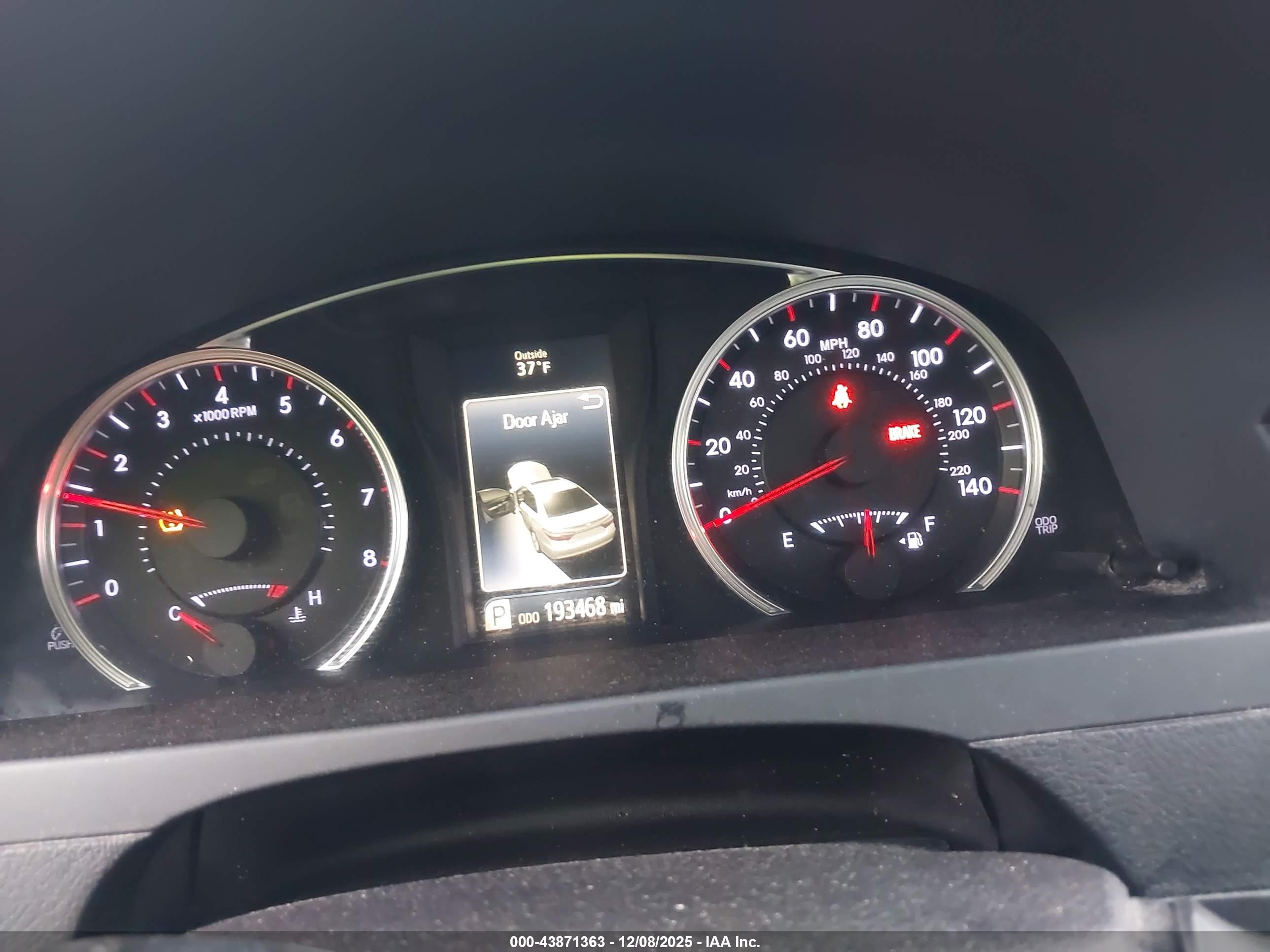 TOYOTA CAMRY image 7