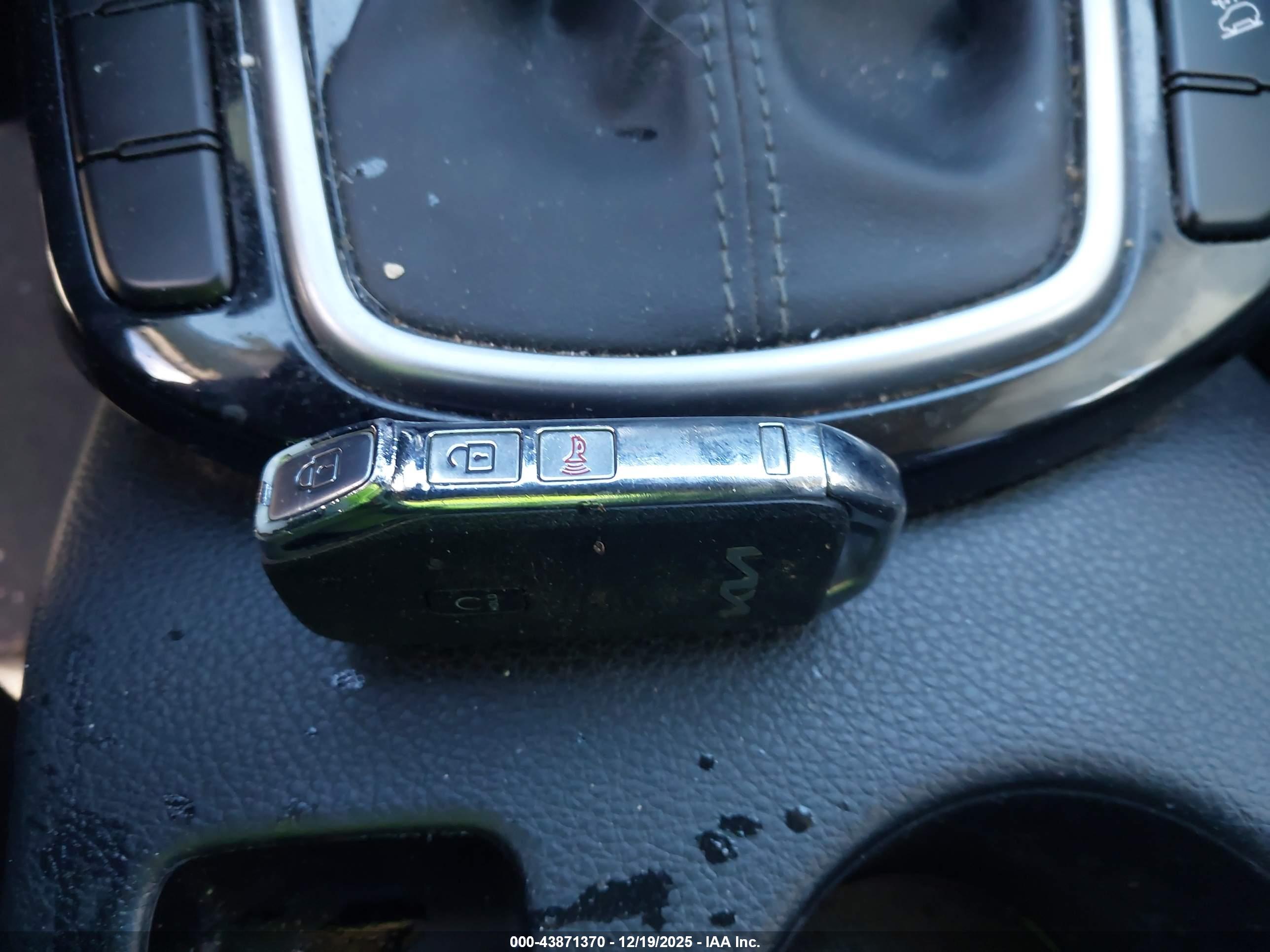 KIA SELTOS image 11