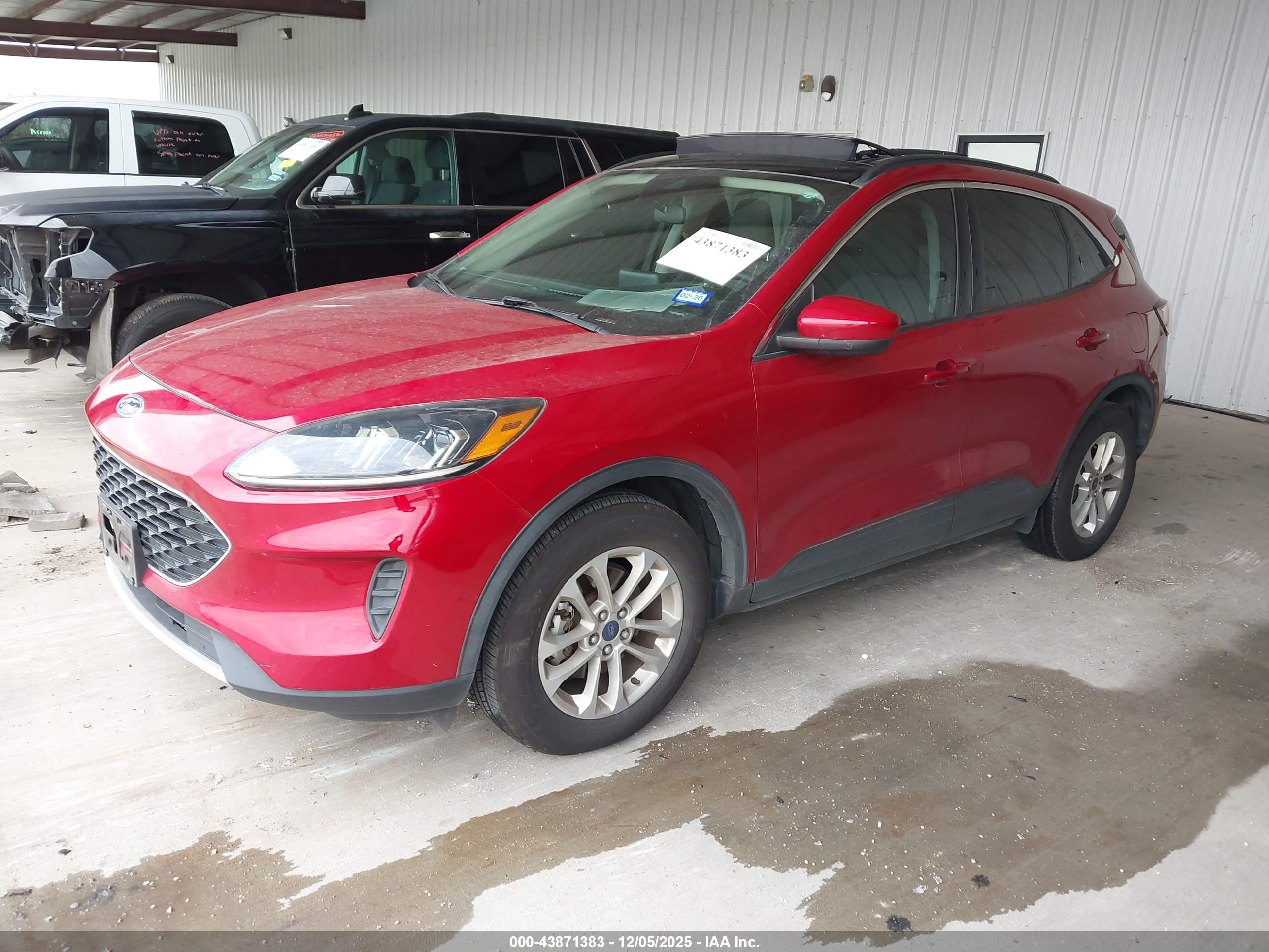 FORD ESCAPE image 2