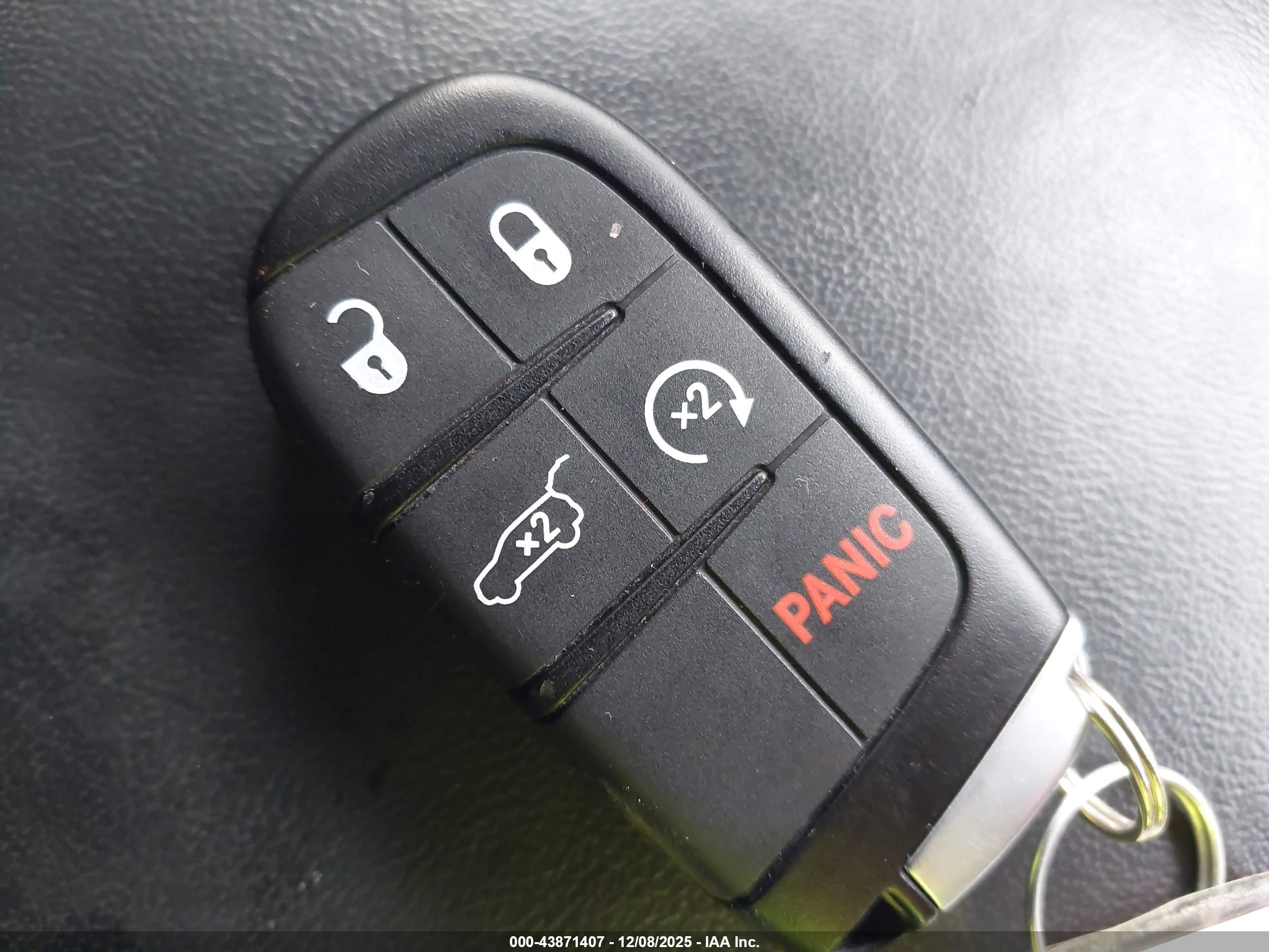 DODGE DURANGO image 11