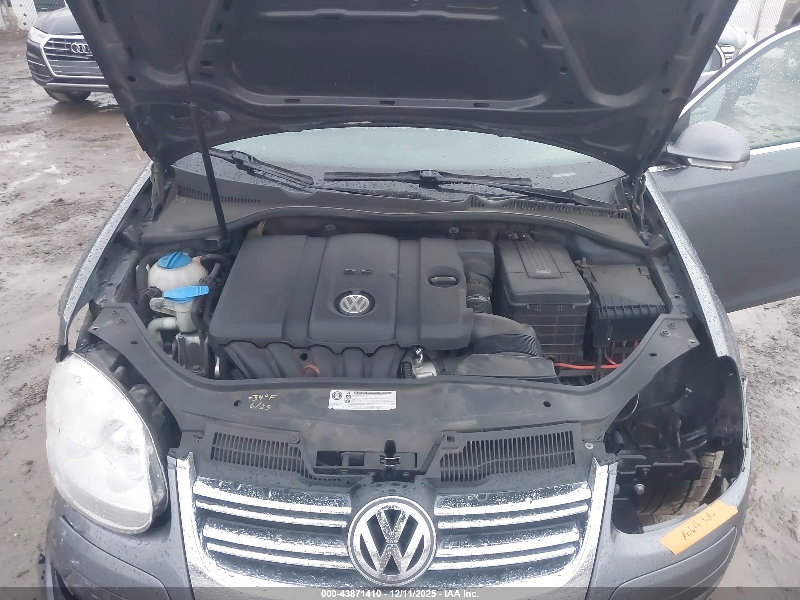VOLKSWAGEN JETTA image 10