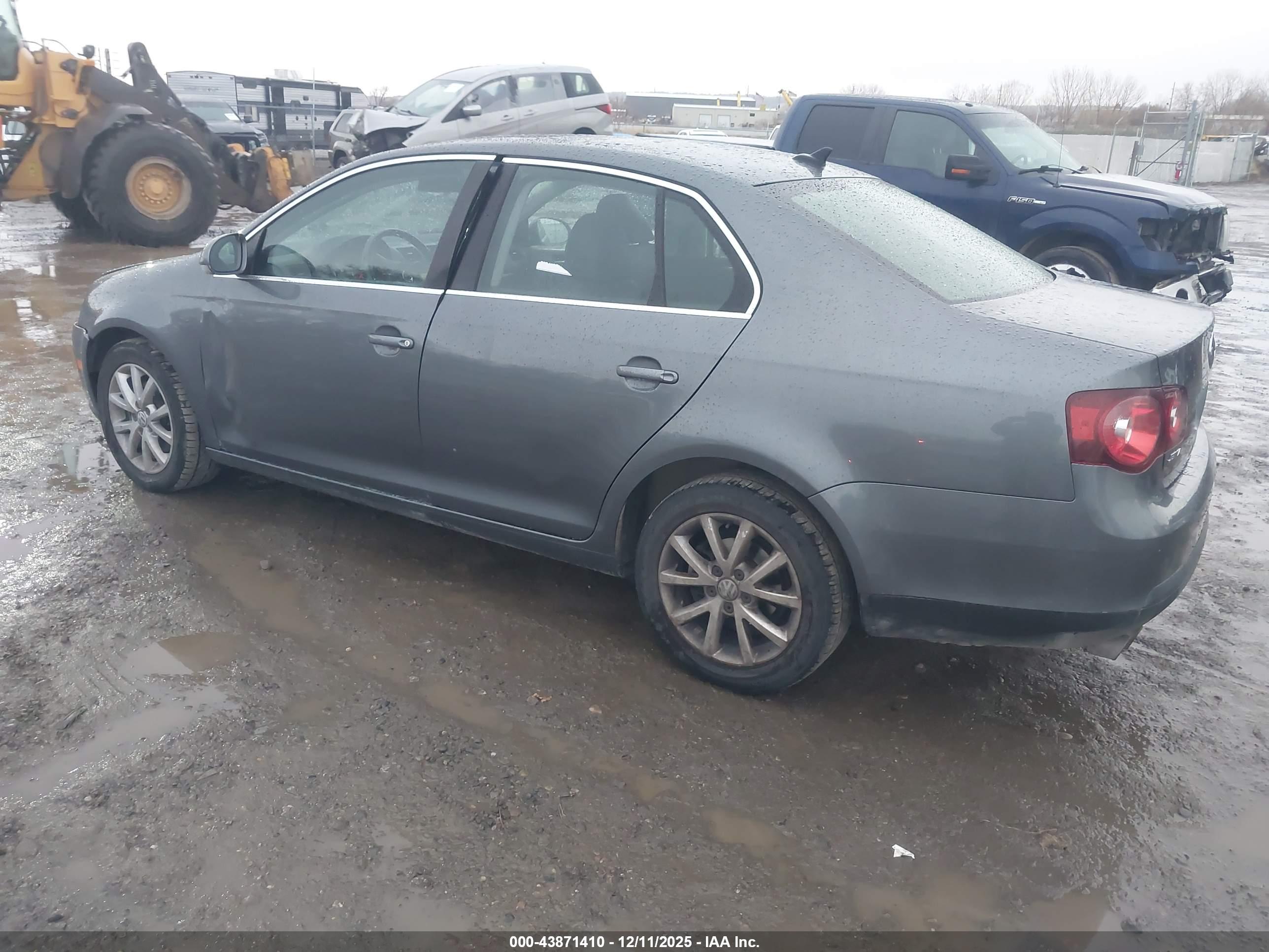 VOLKSWAGEN JETTA image 3