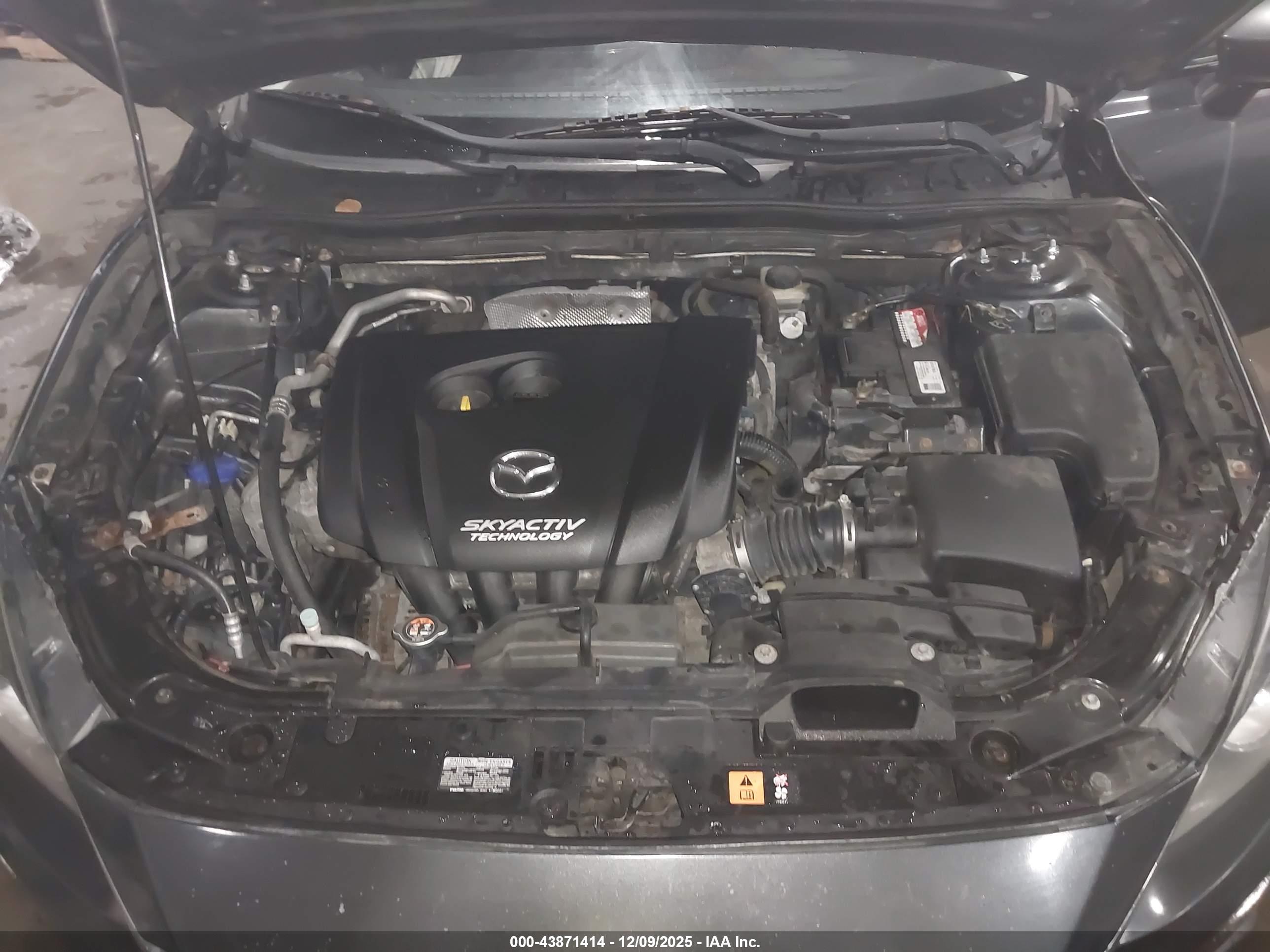 MAZDA MAZDA3 image 10