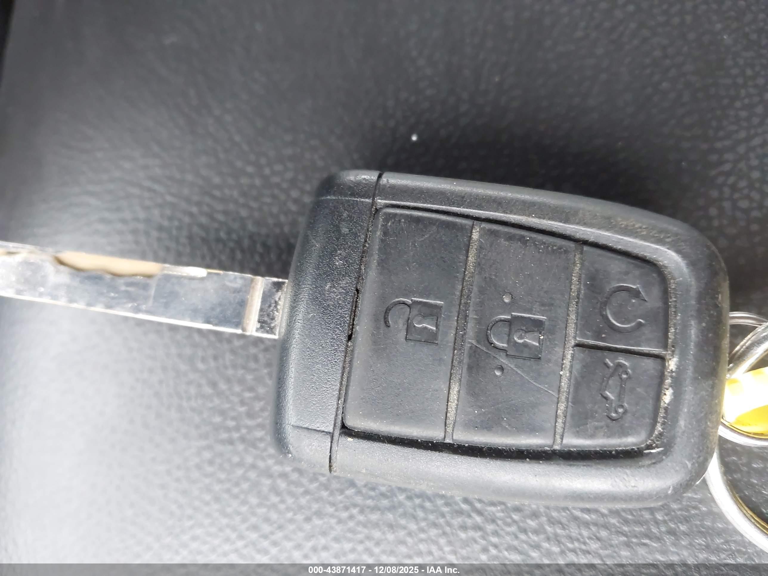 PONTIAC G8 image 11