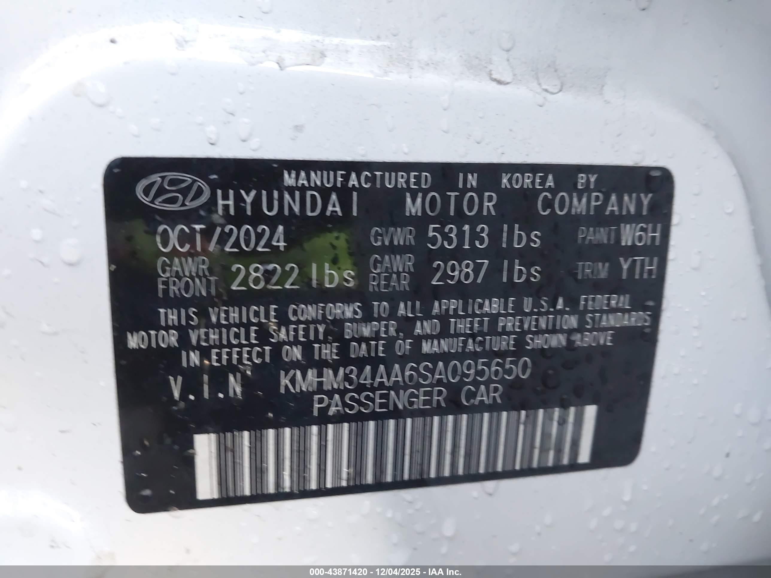 HYUNDAI IONIQ image 9
