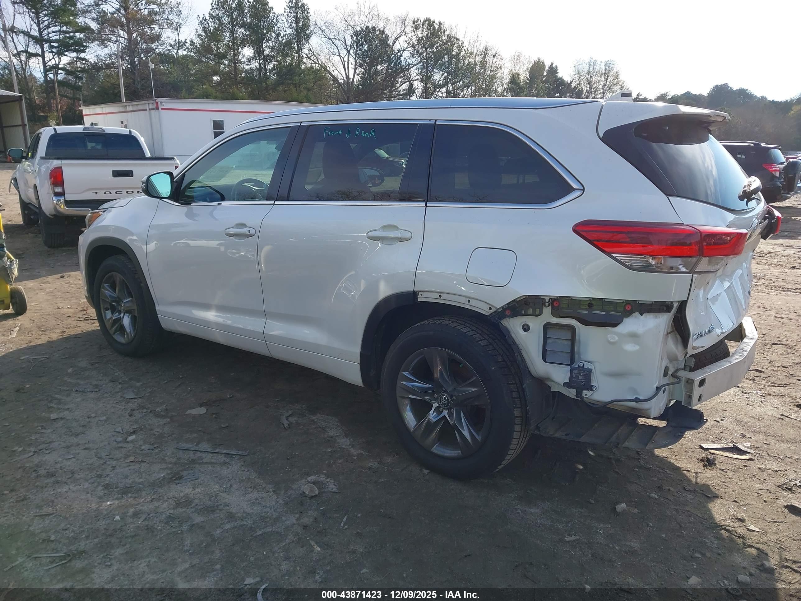 TOYOTA HIGHLANDER image 3