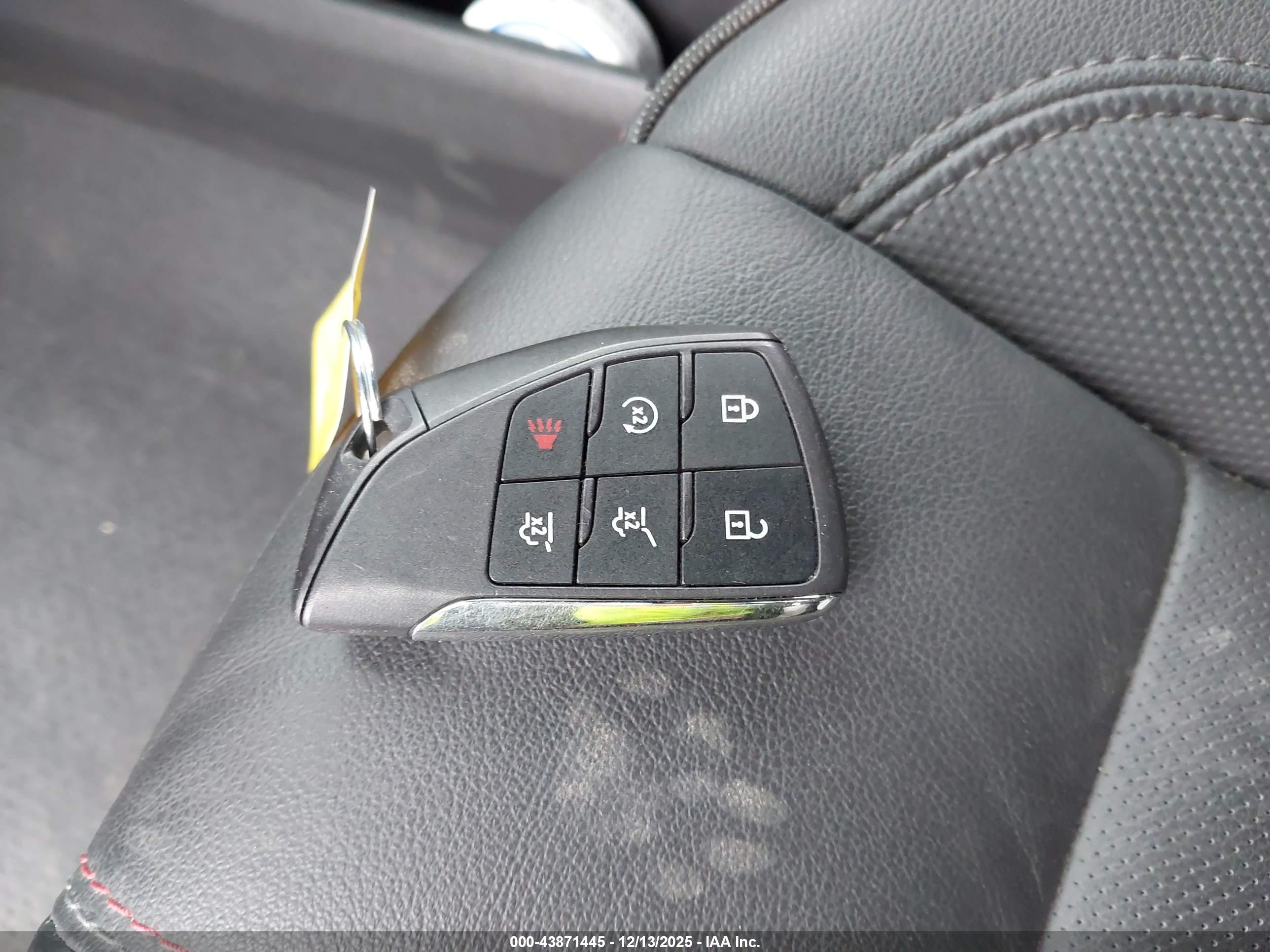 CHEVROLET TAHOE image 11