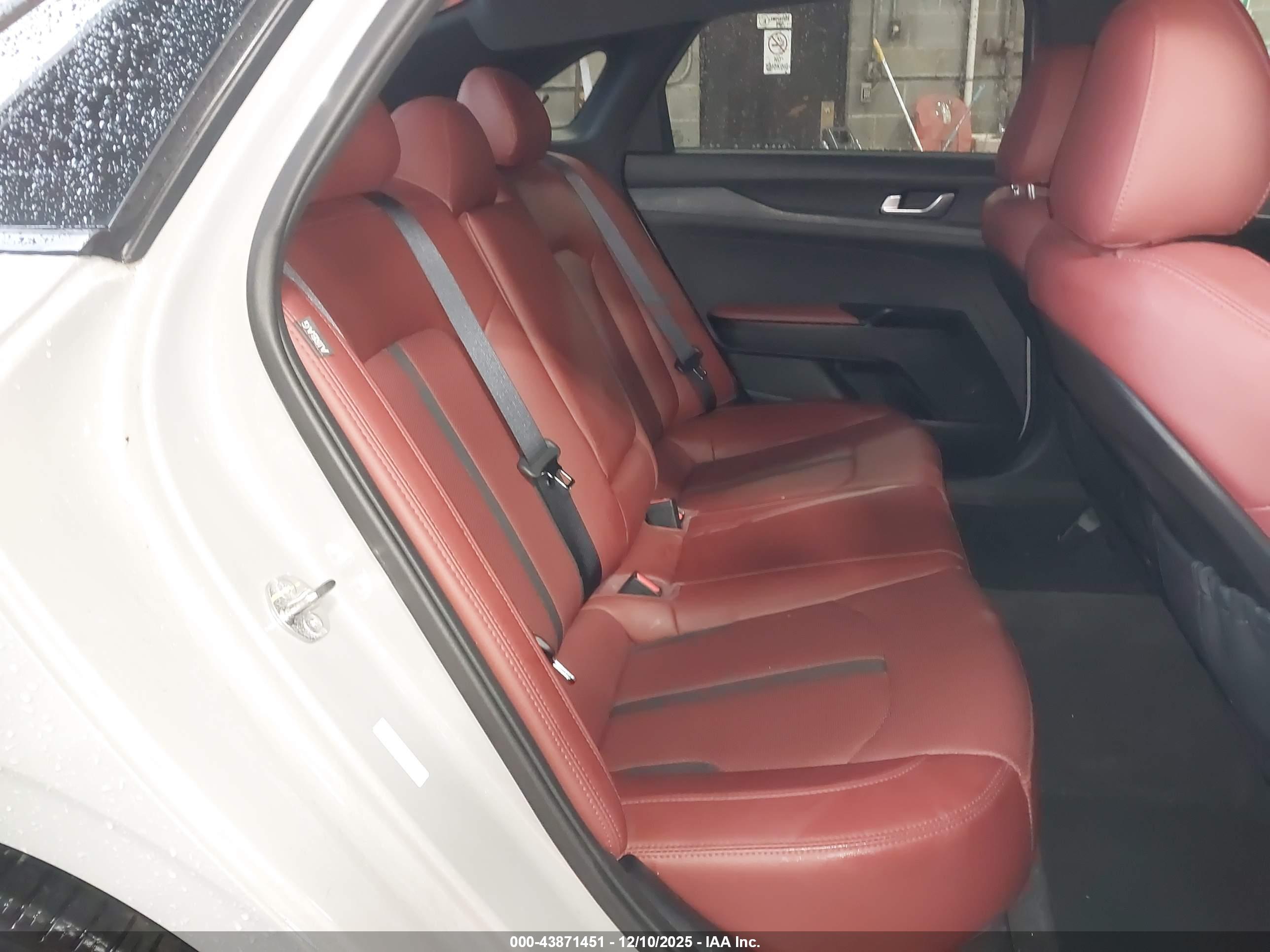 KIA K5 image 8
