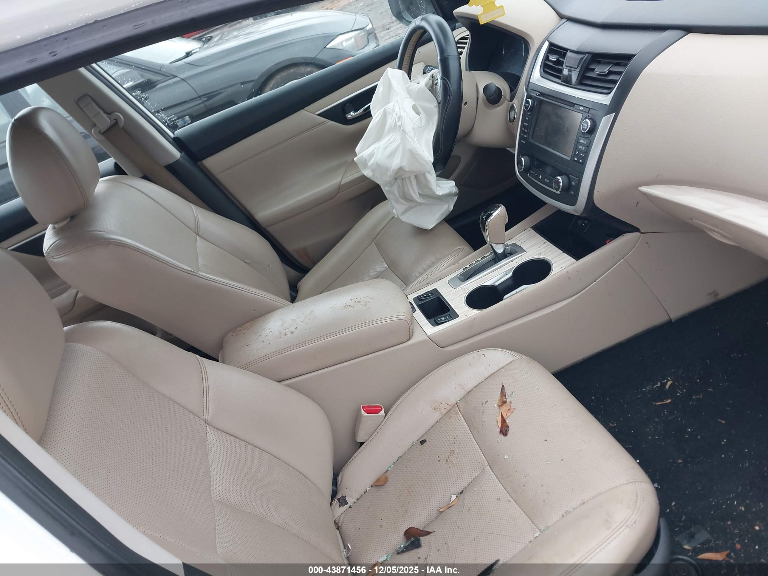 NISSAN ALTIMA image 5